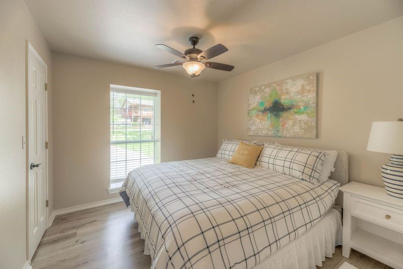 220 Harbor Drive Property Photo 13