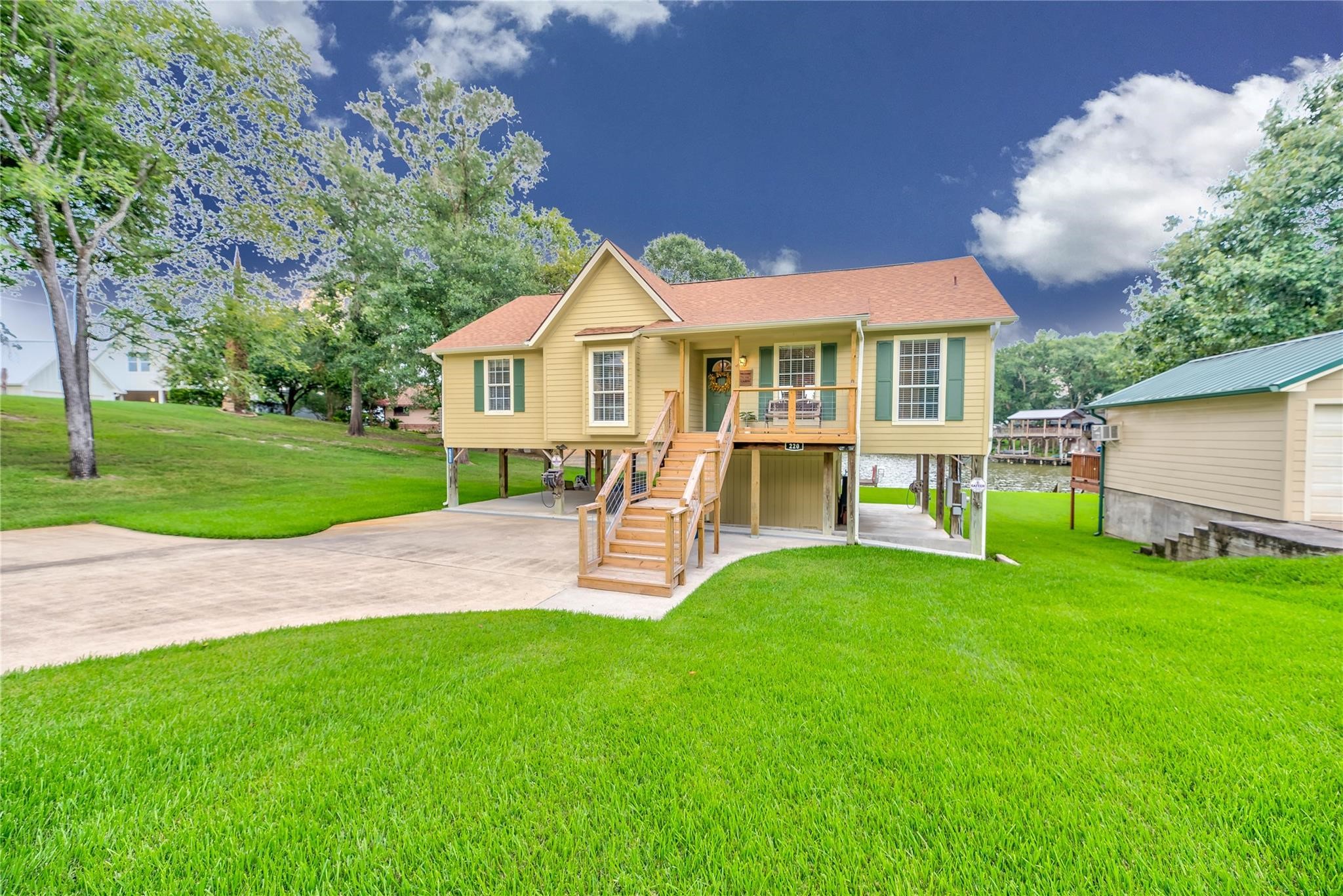 220 Harbor Drive Property Photo 19