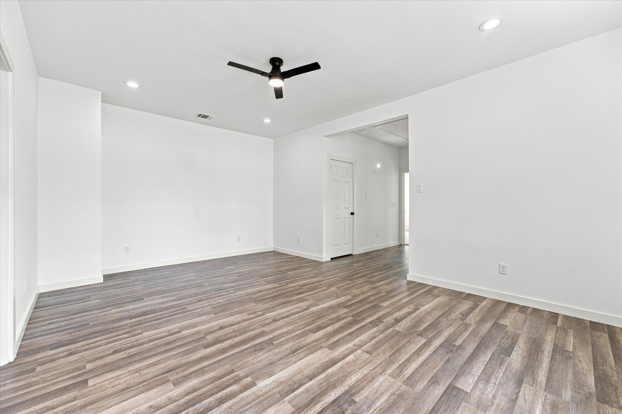 8726 Scott Street A Property Photo 11