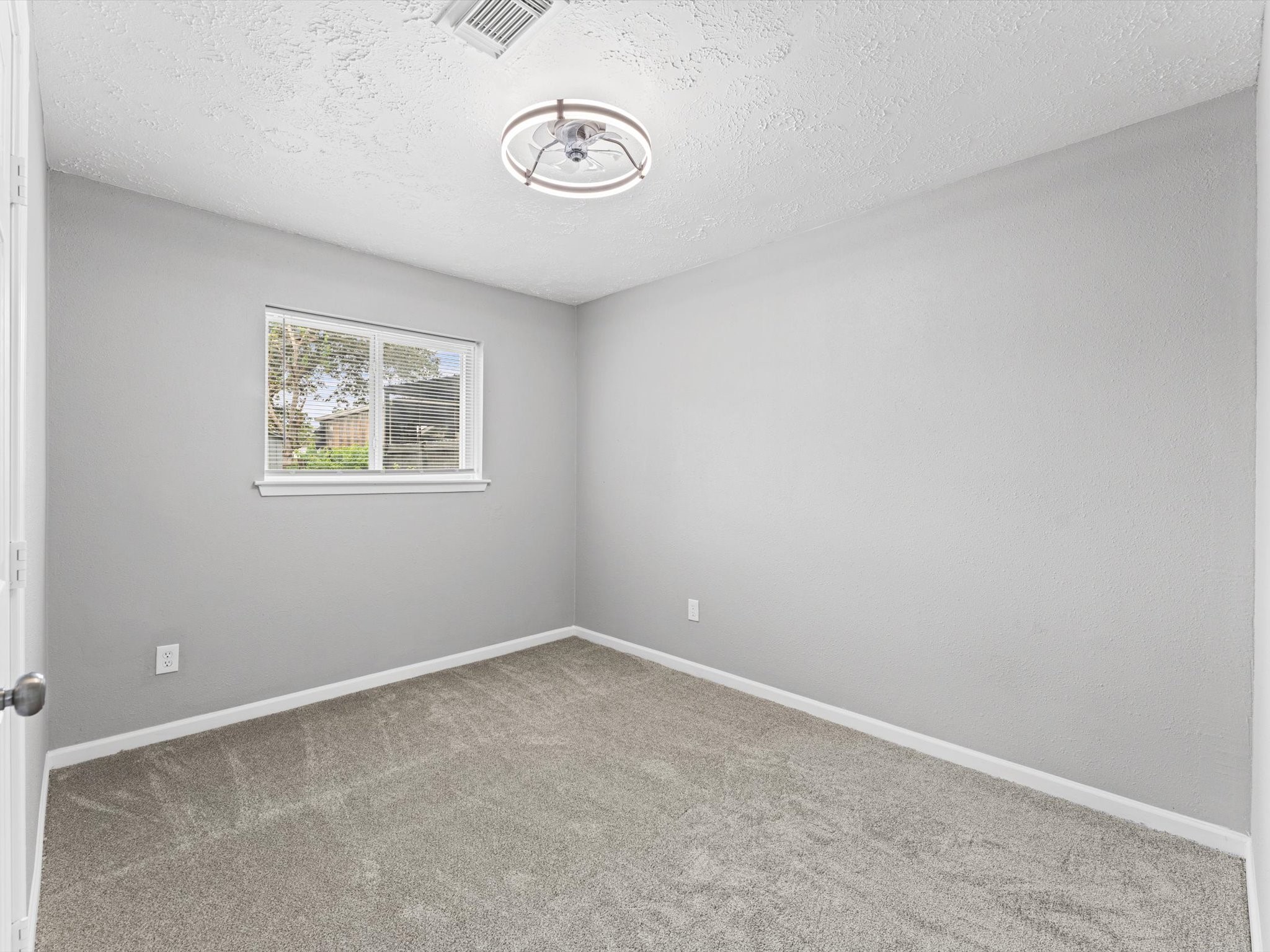 12206 Flushing Meadows Drive Property Photo 12