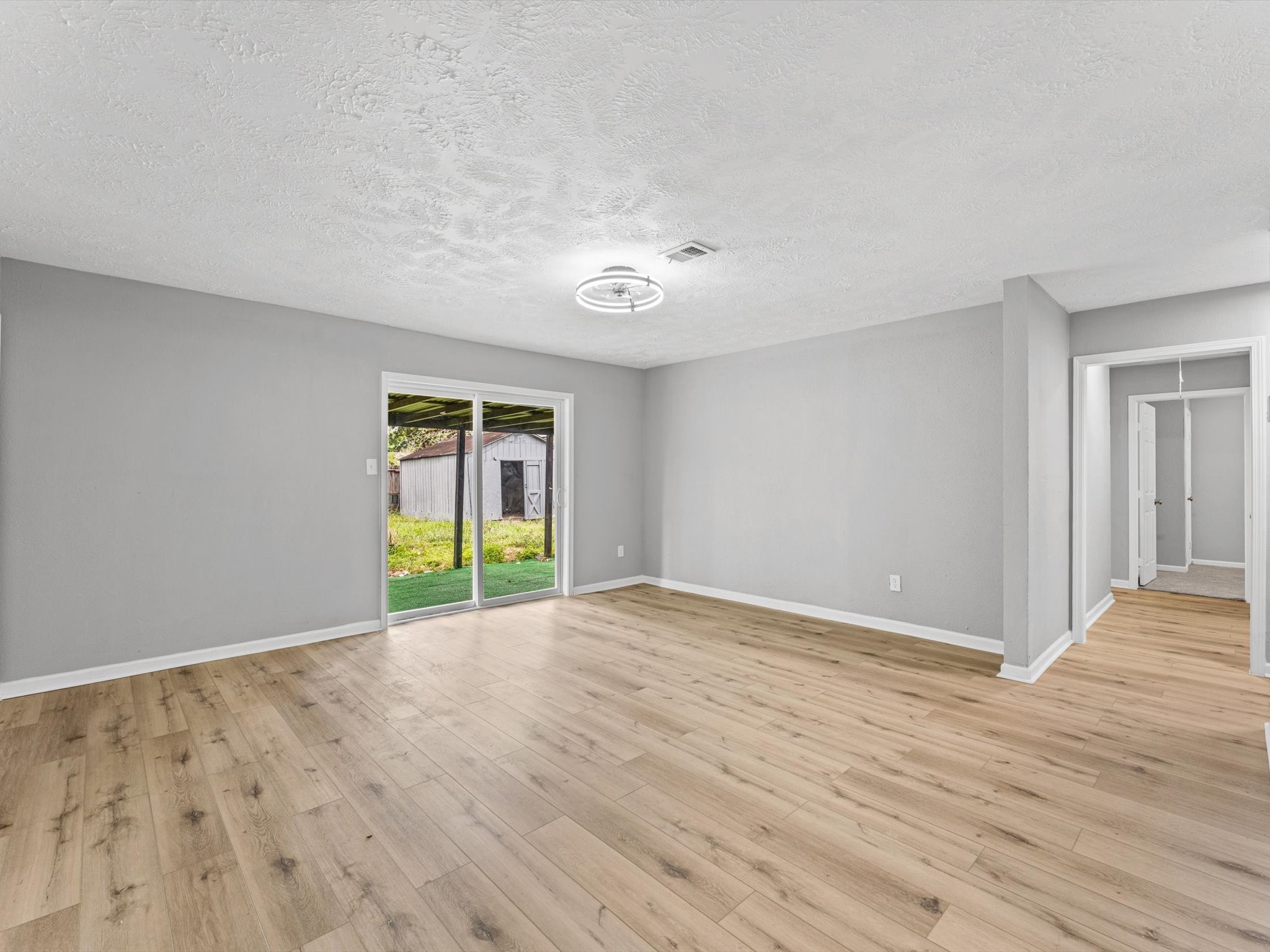 12206 Flushing Meadows Drive Property Photo 18