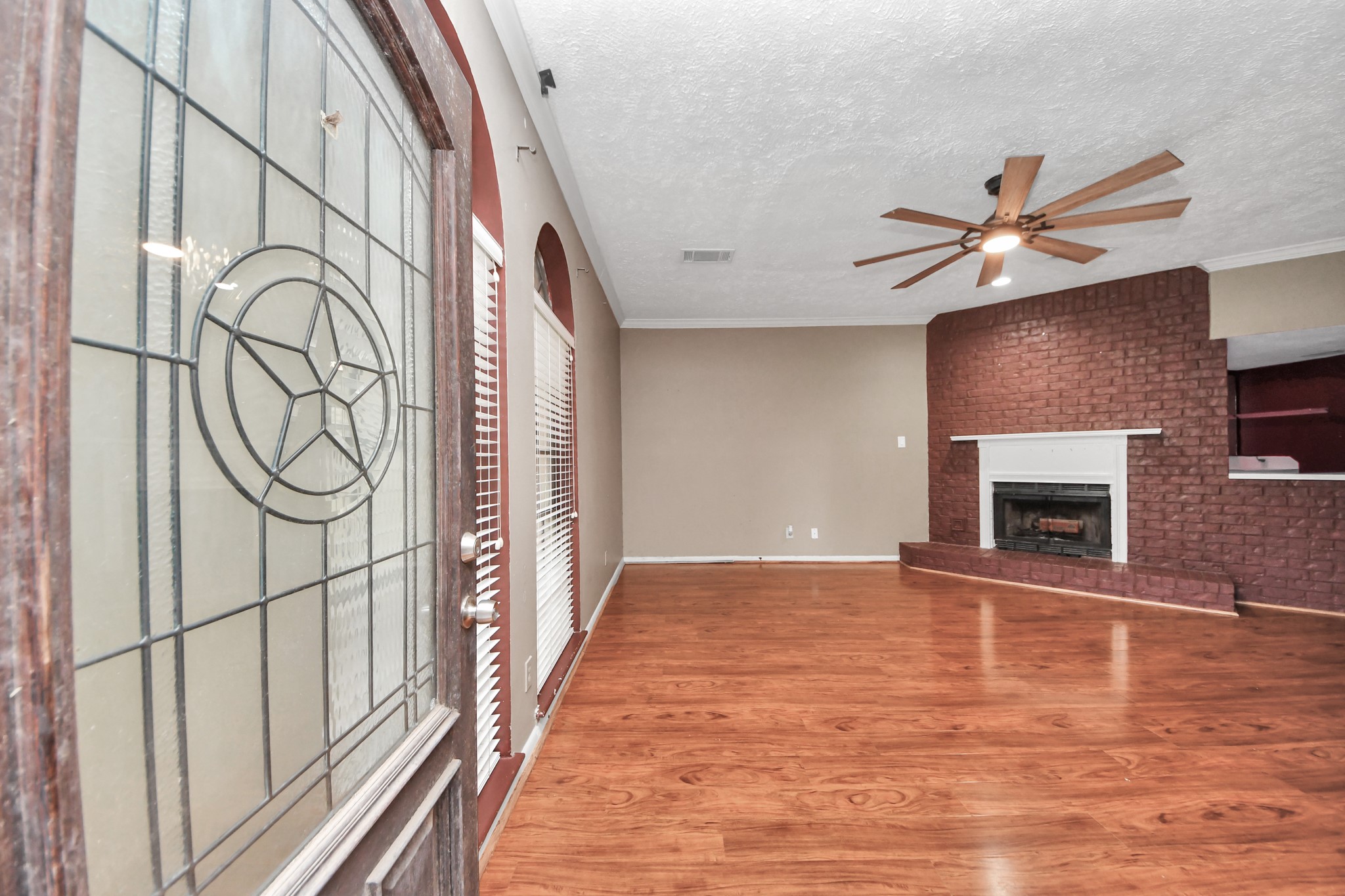 6470 Creekbend Drive Property Photo 6