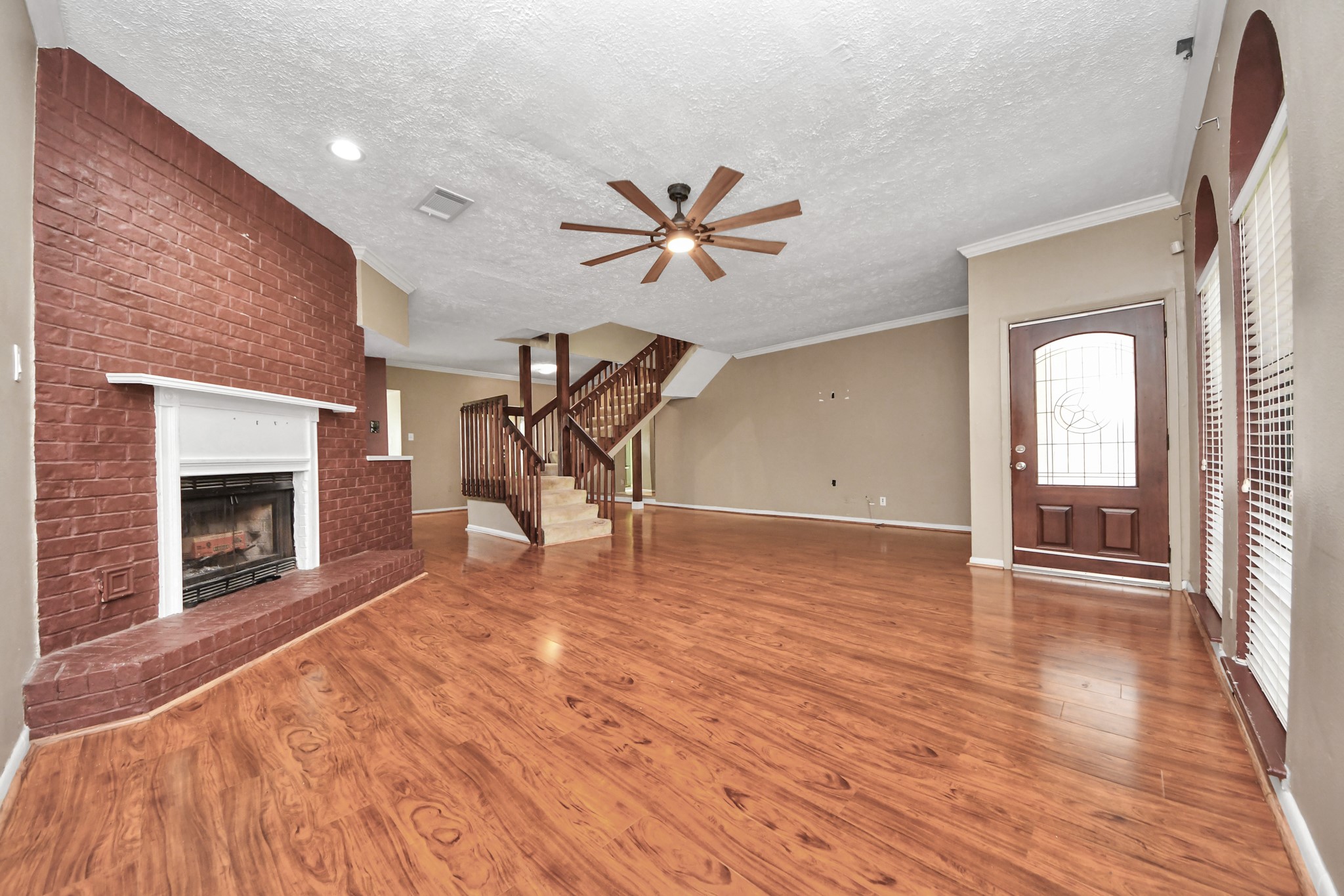 6470 Creekbend Drive Property Photo 8
