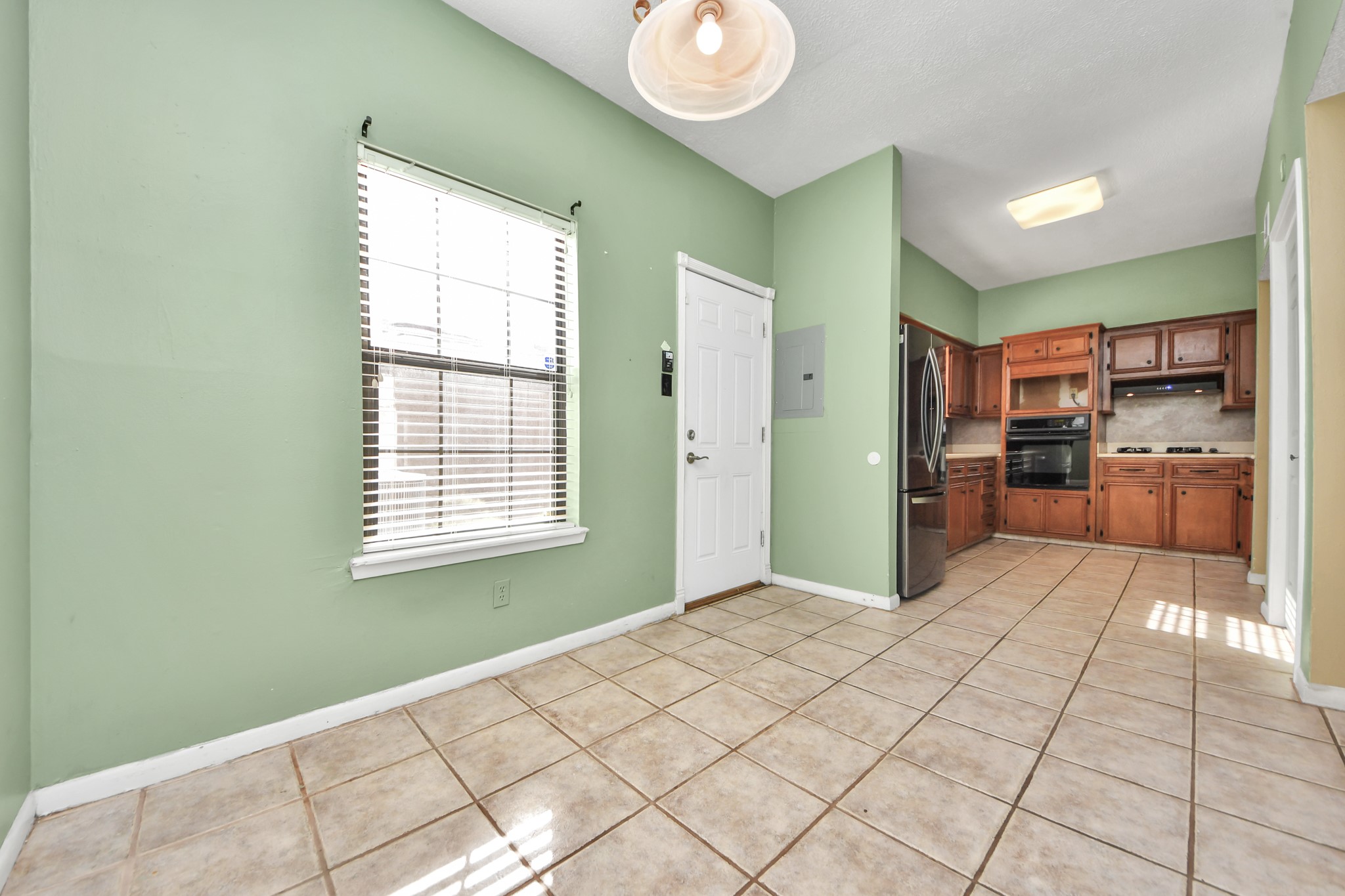 6470 Creekbend Drive Property Photo 15