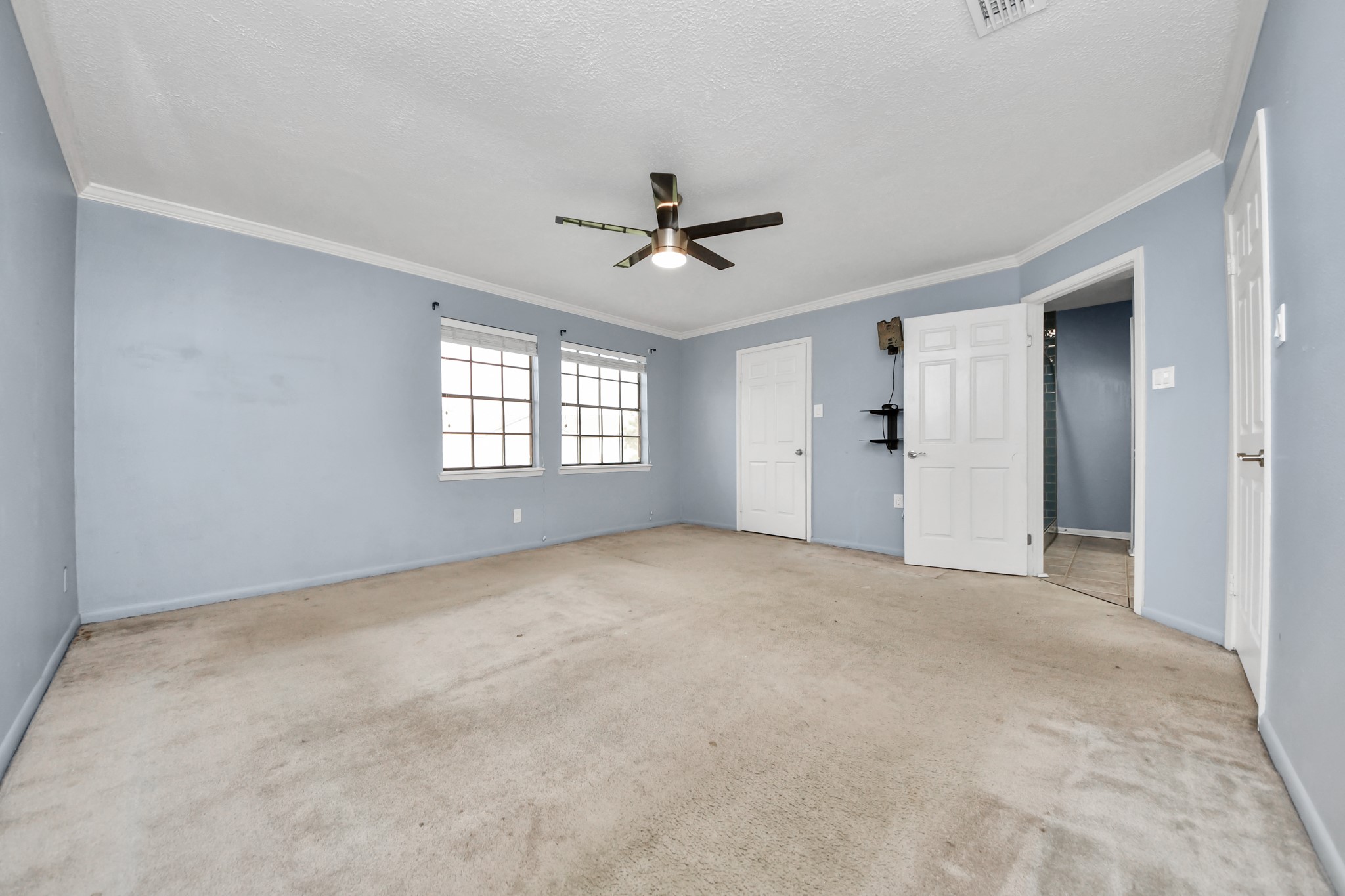 6470 Creekbend Drive Property Photo 23