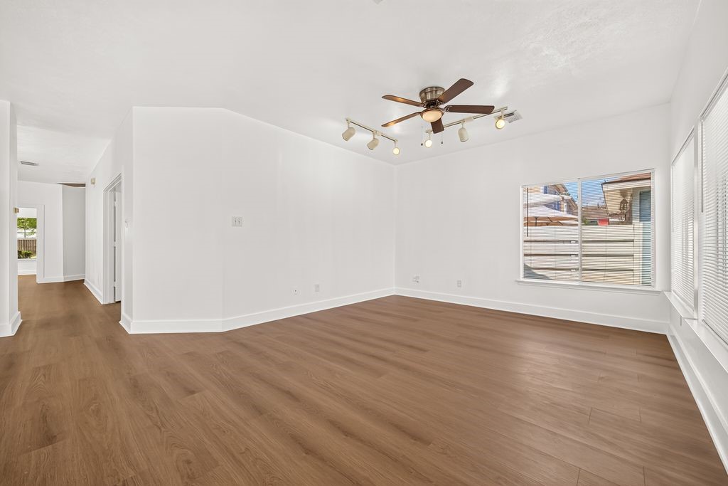 15963 S Alley Court Property Photo 7
