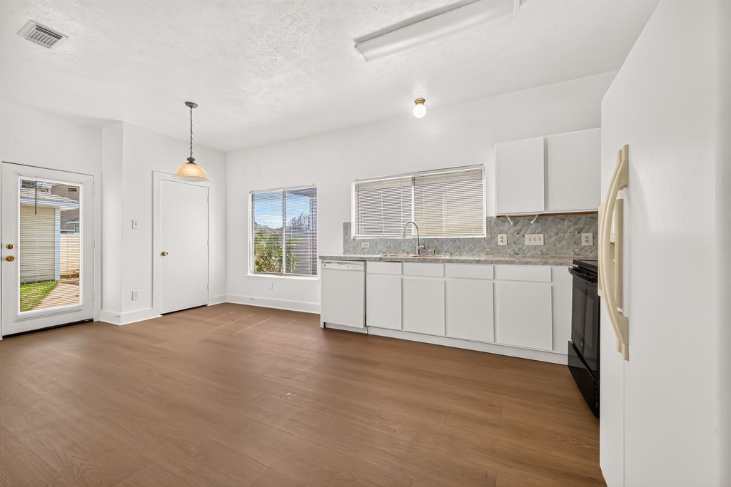 15963 S Alley Court Property Photo 11