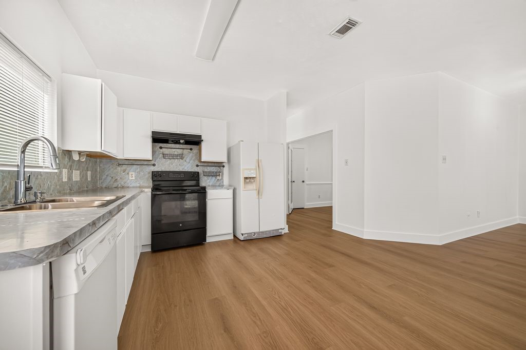 15963 S Alley Court Property Photo 15