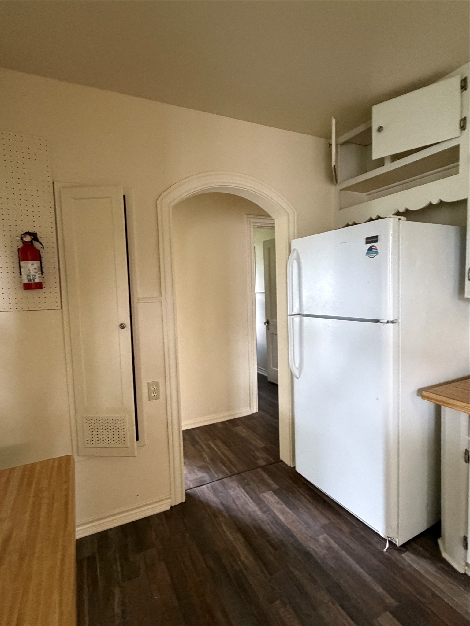1002 W Willis Street Property Photo 13