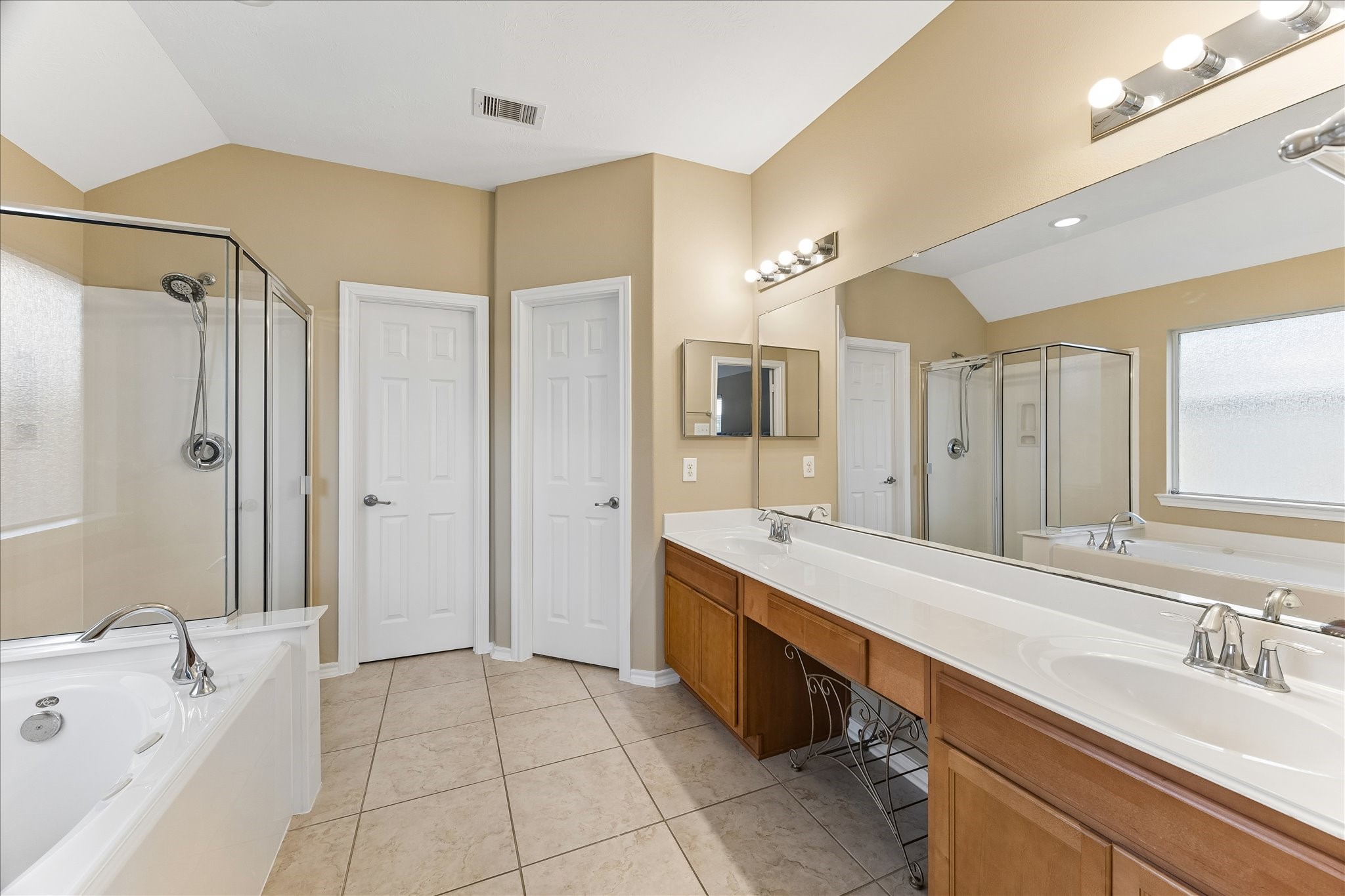 7 Quillwood Place Property Photo 6