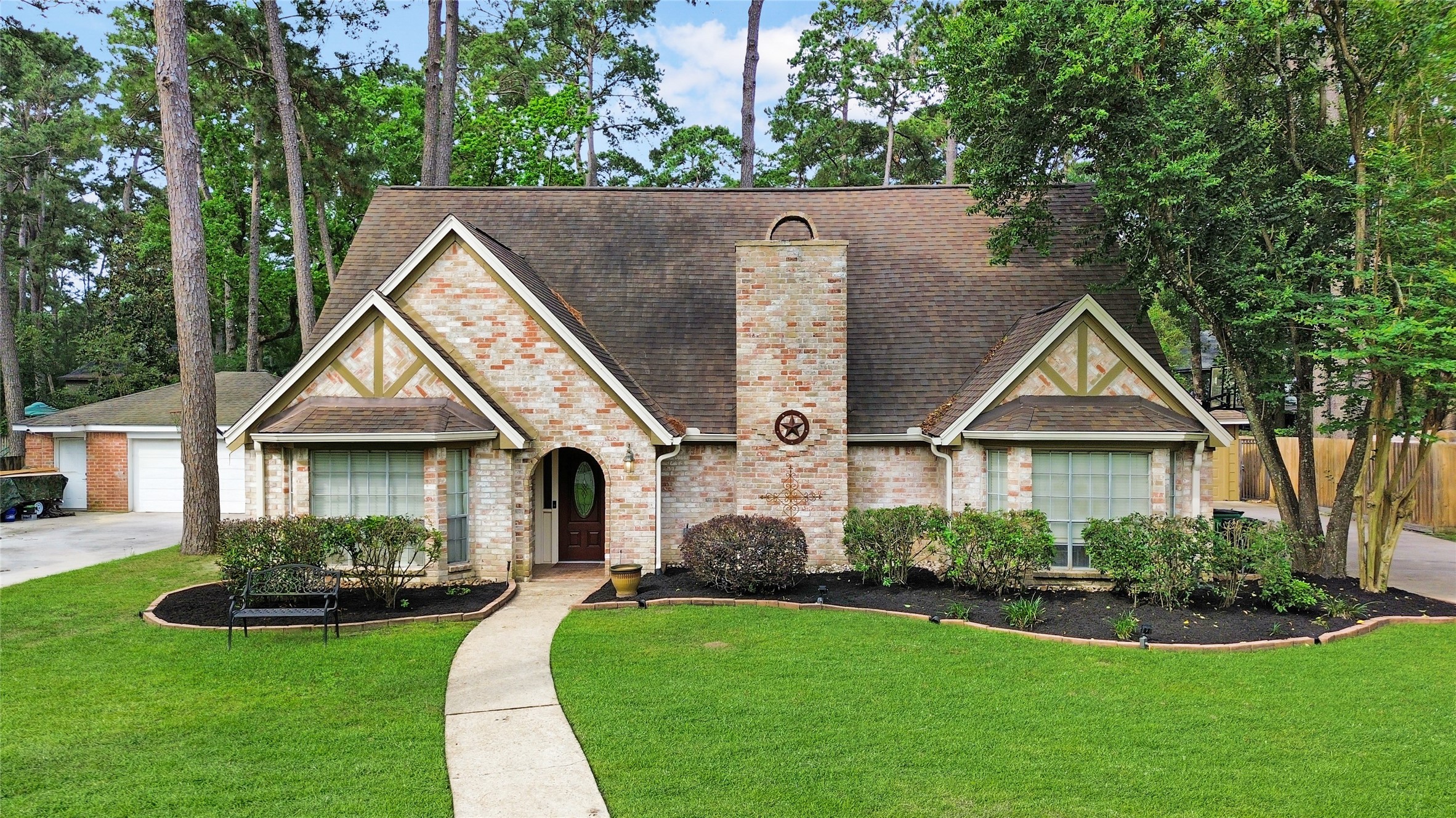 17407 Majestic Forest Drive Property Photo 1