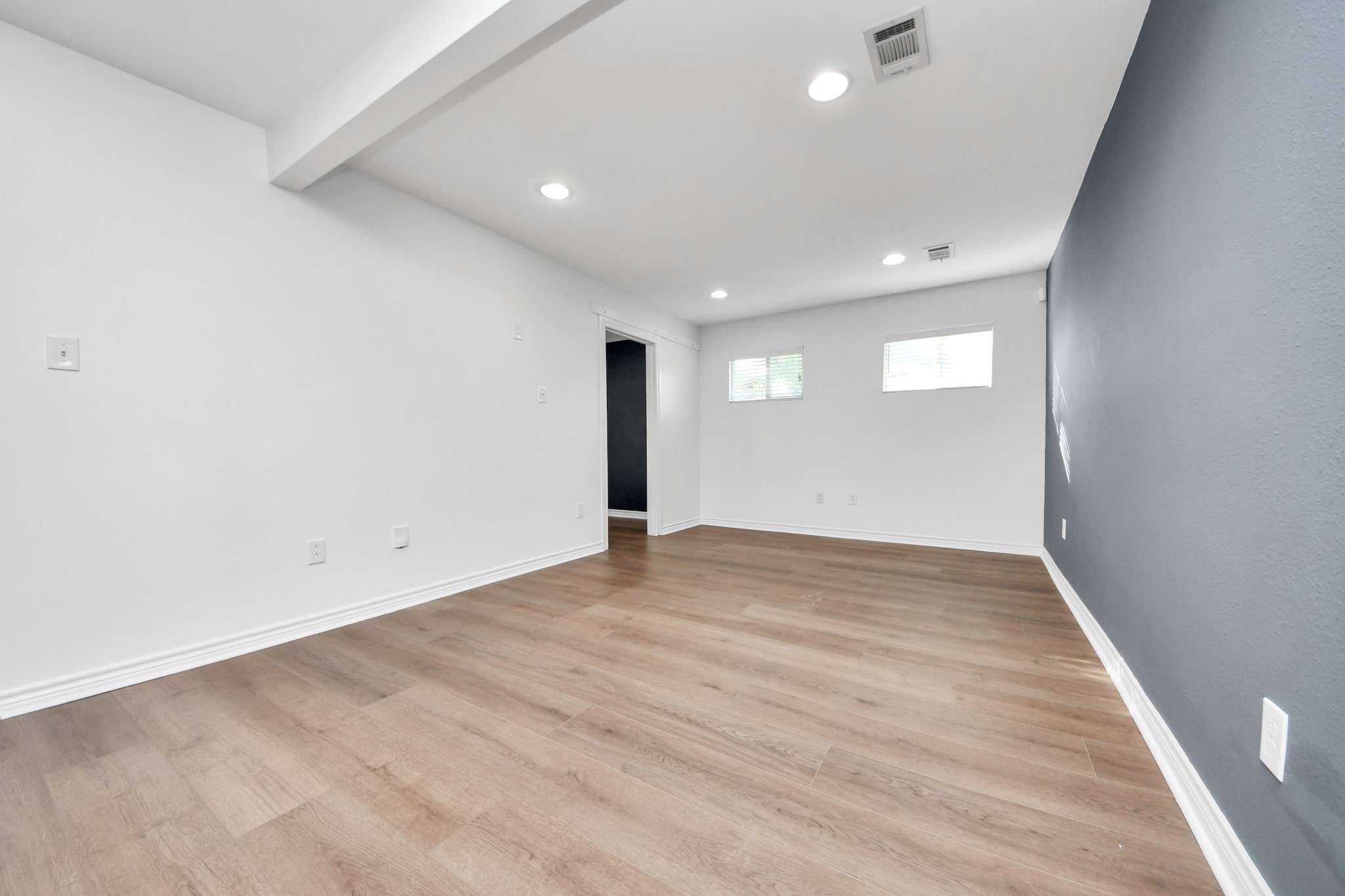 1108 Wakefield Drive Property Photo 6