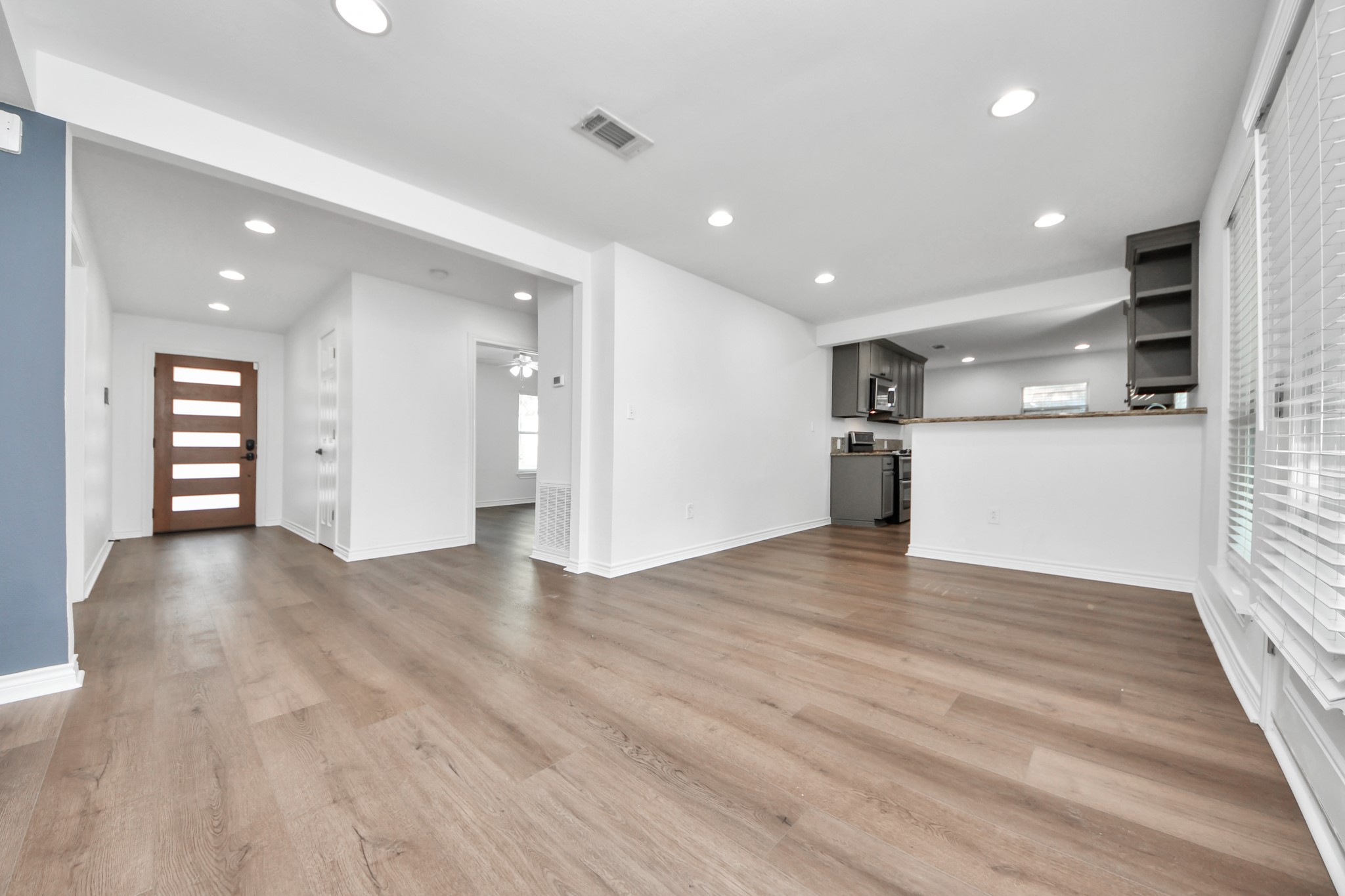 1108 Wakefield Drive Property Photo 8