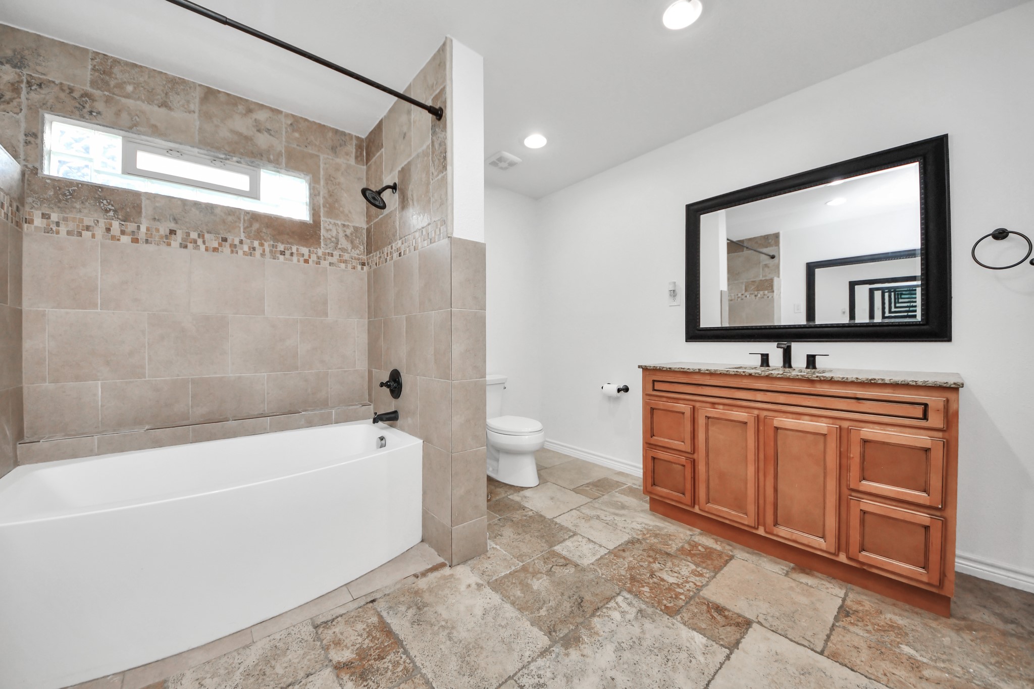 1108 Wakefield Drive Property Photo 24