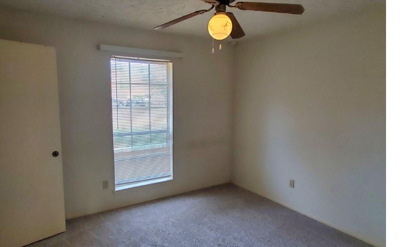 5226 Moonshadows Drive Property Photo 14