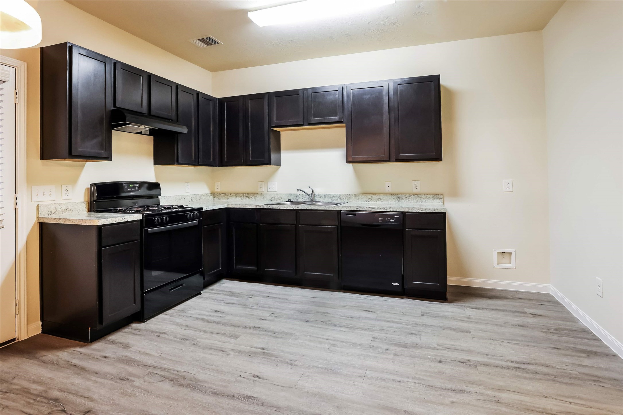 12258 Gemma Property Photo 5