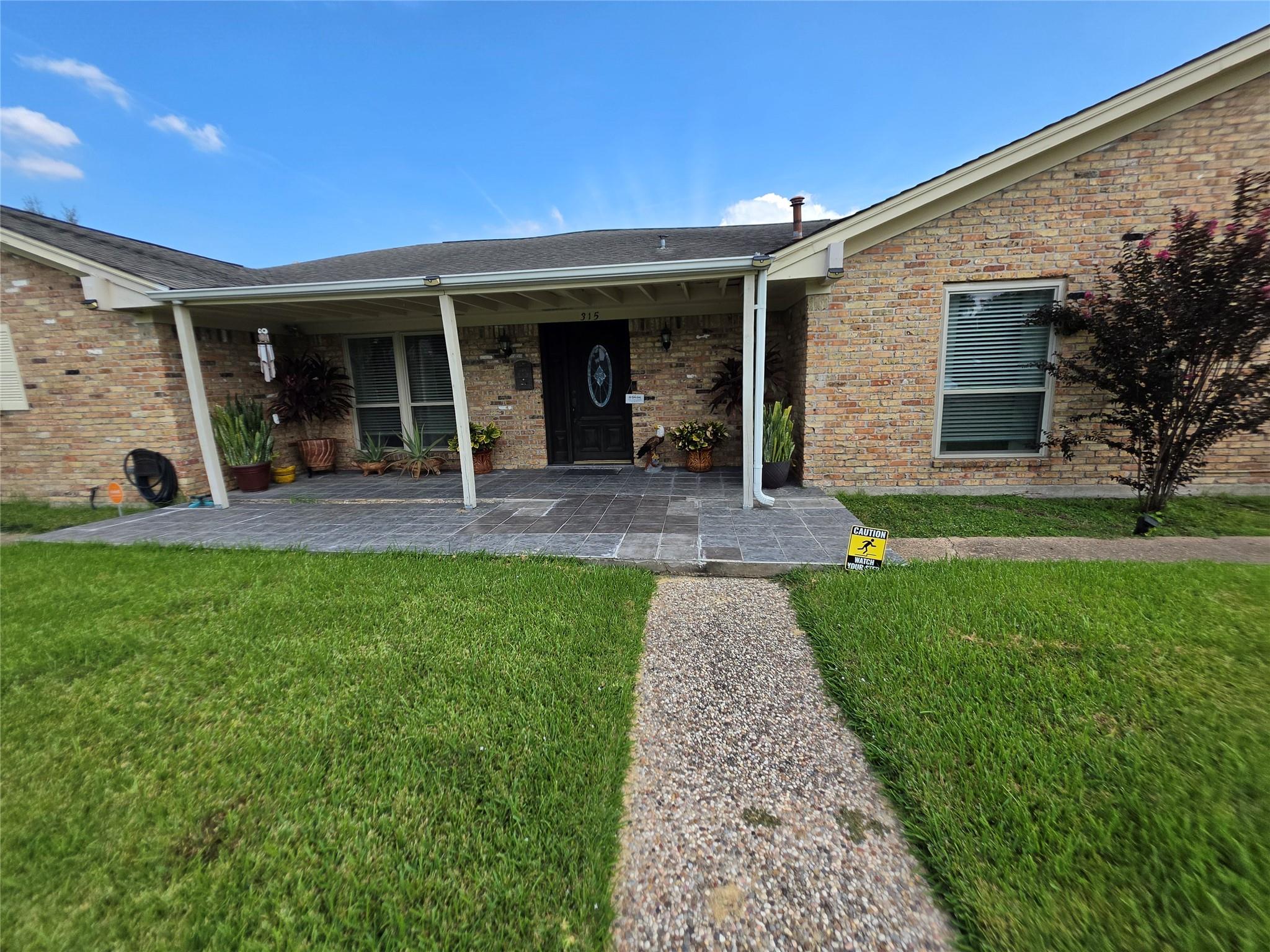 315 Stonehenge Lane Property Photo 28
