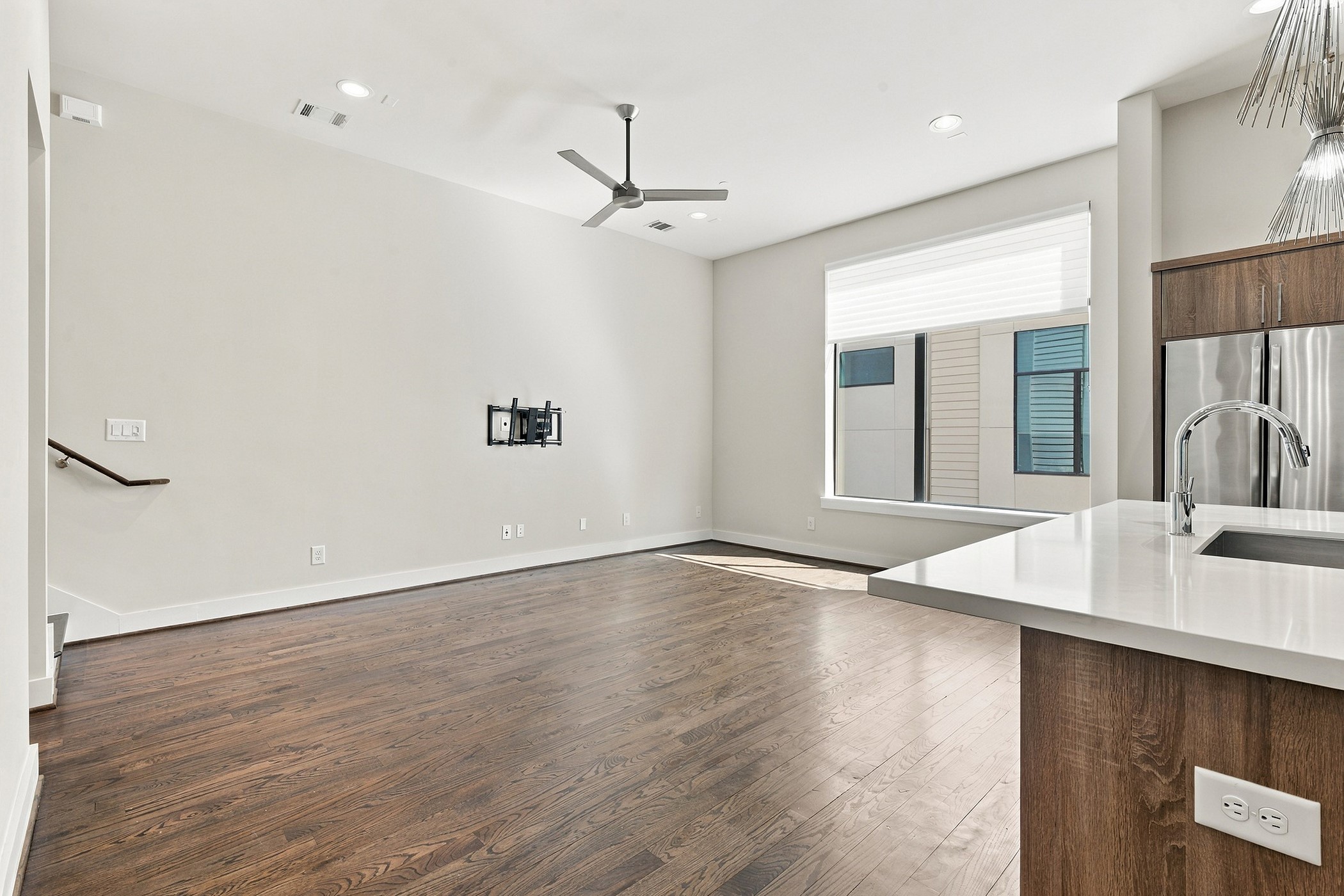 1004 California Street 203 Property Photo 9