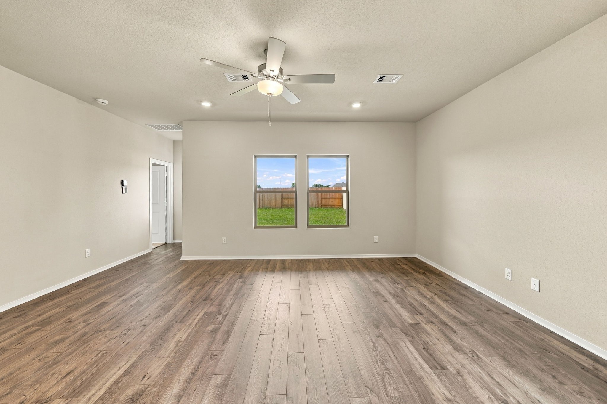 19043 Cetara Villa Drive Property Photo 11