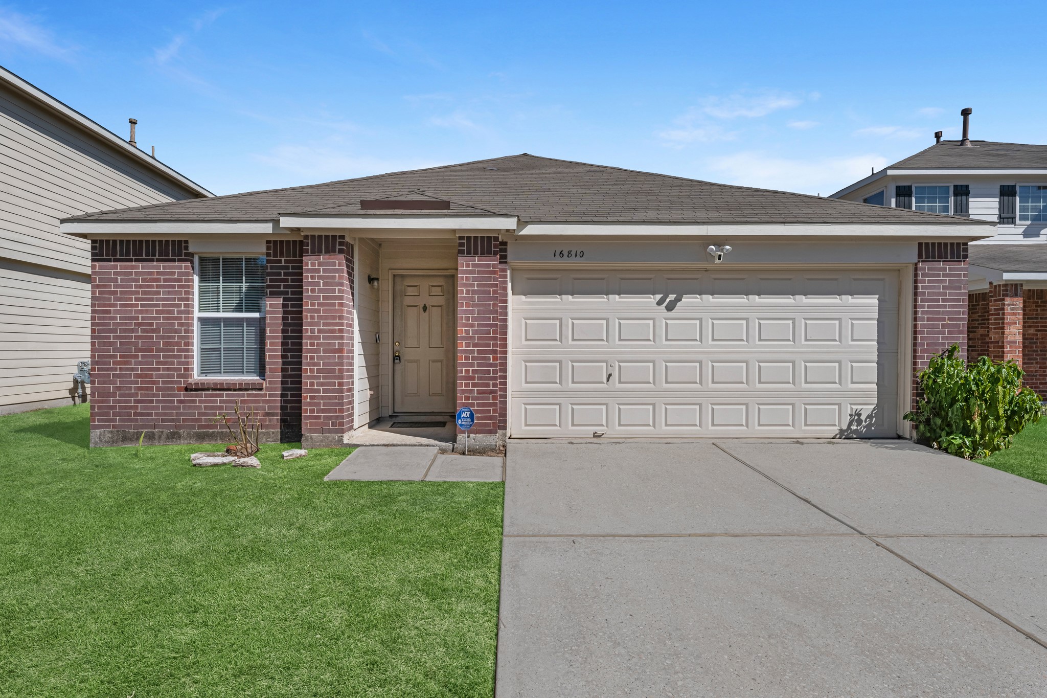 16810 Perryton Lane Property Photo 3
