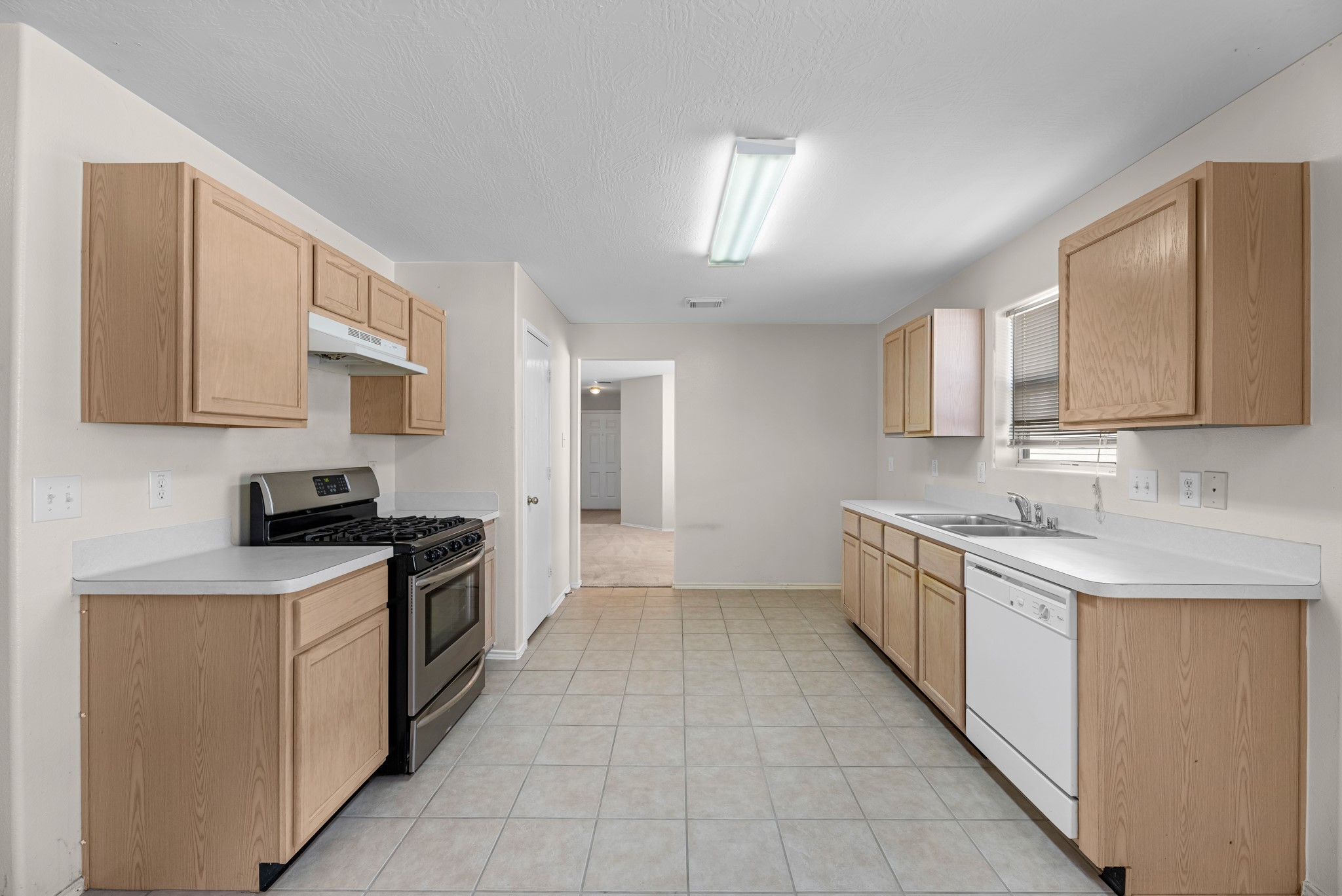 16810 Perryton Lane Property Photo 8