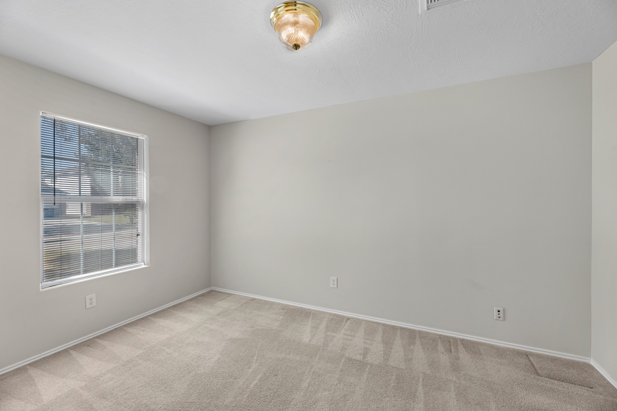 16810 Perryton Lane Property Photo 14
