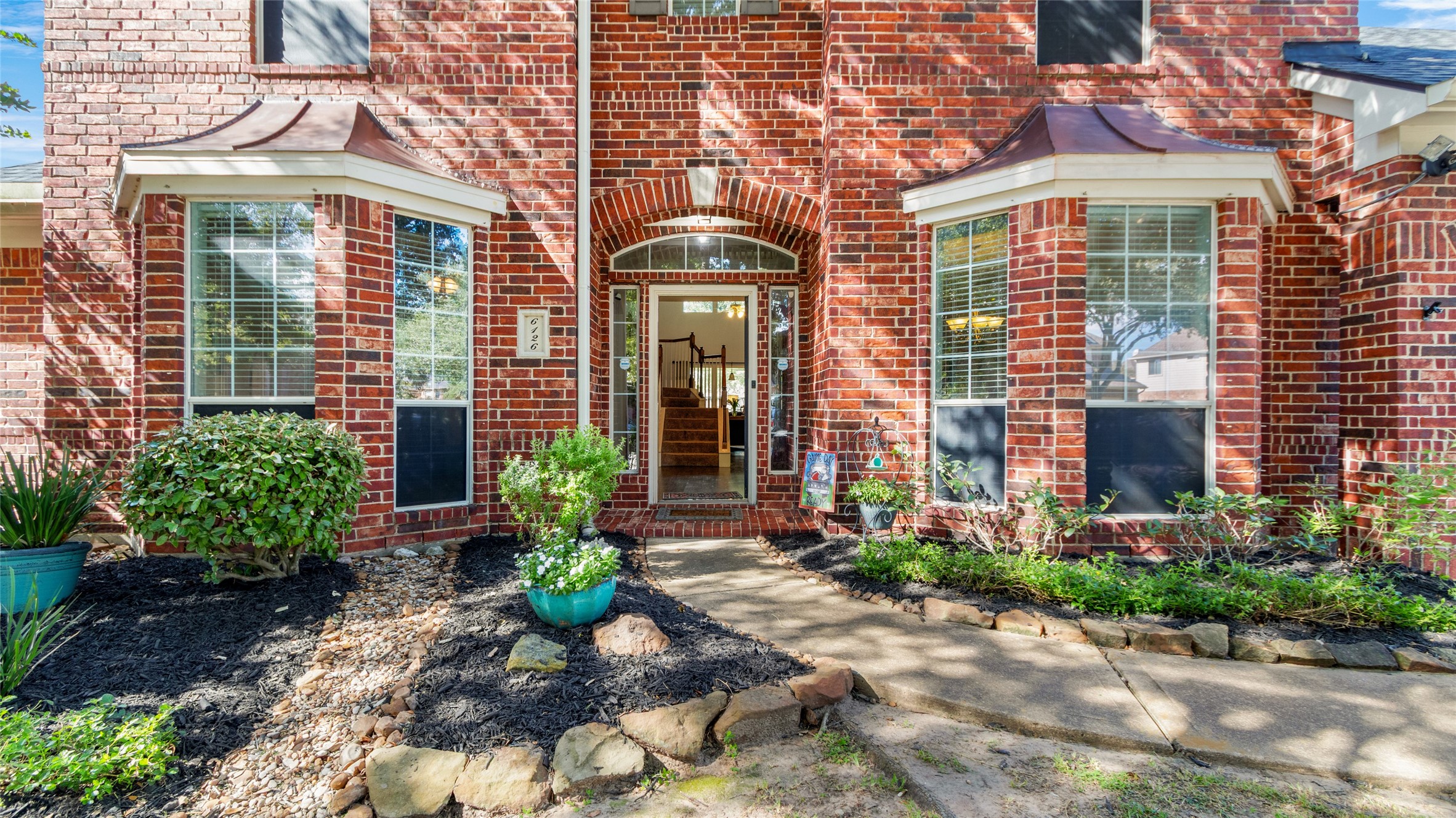 6126 Carlisle Lane Property Photo 4