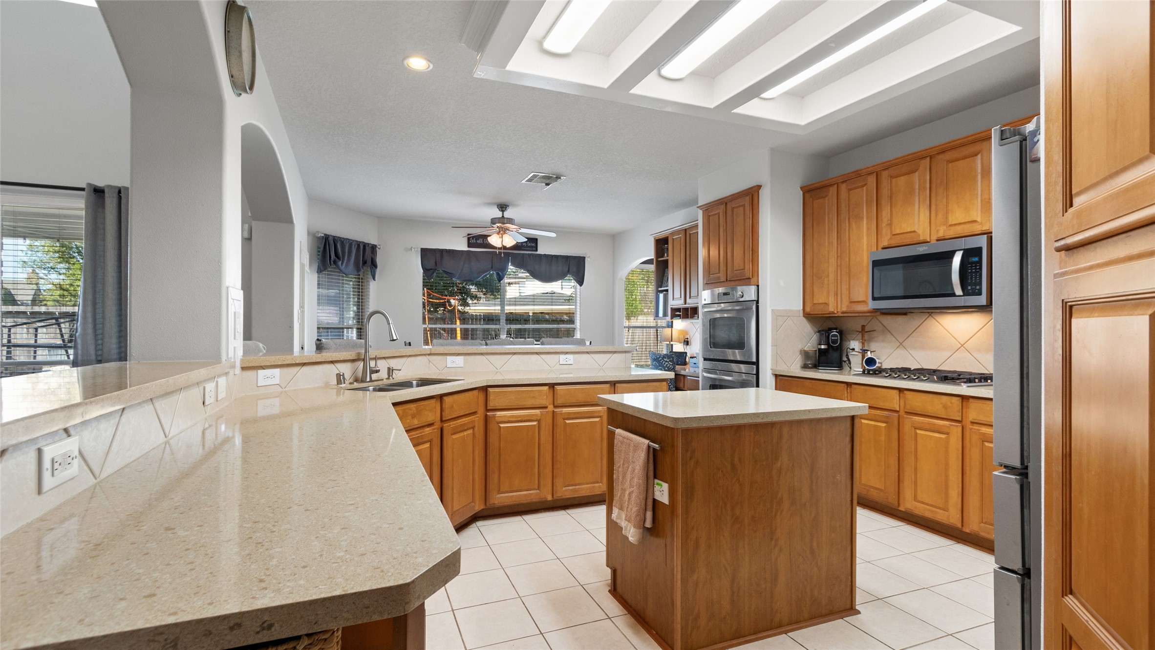 6126 Carlisle Lane Property Photo 11