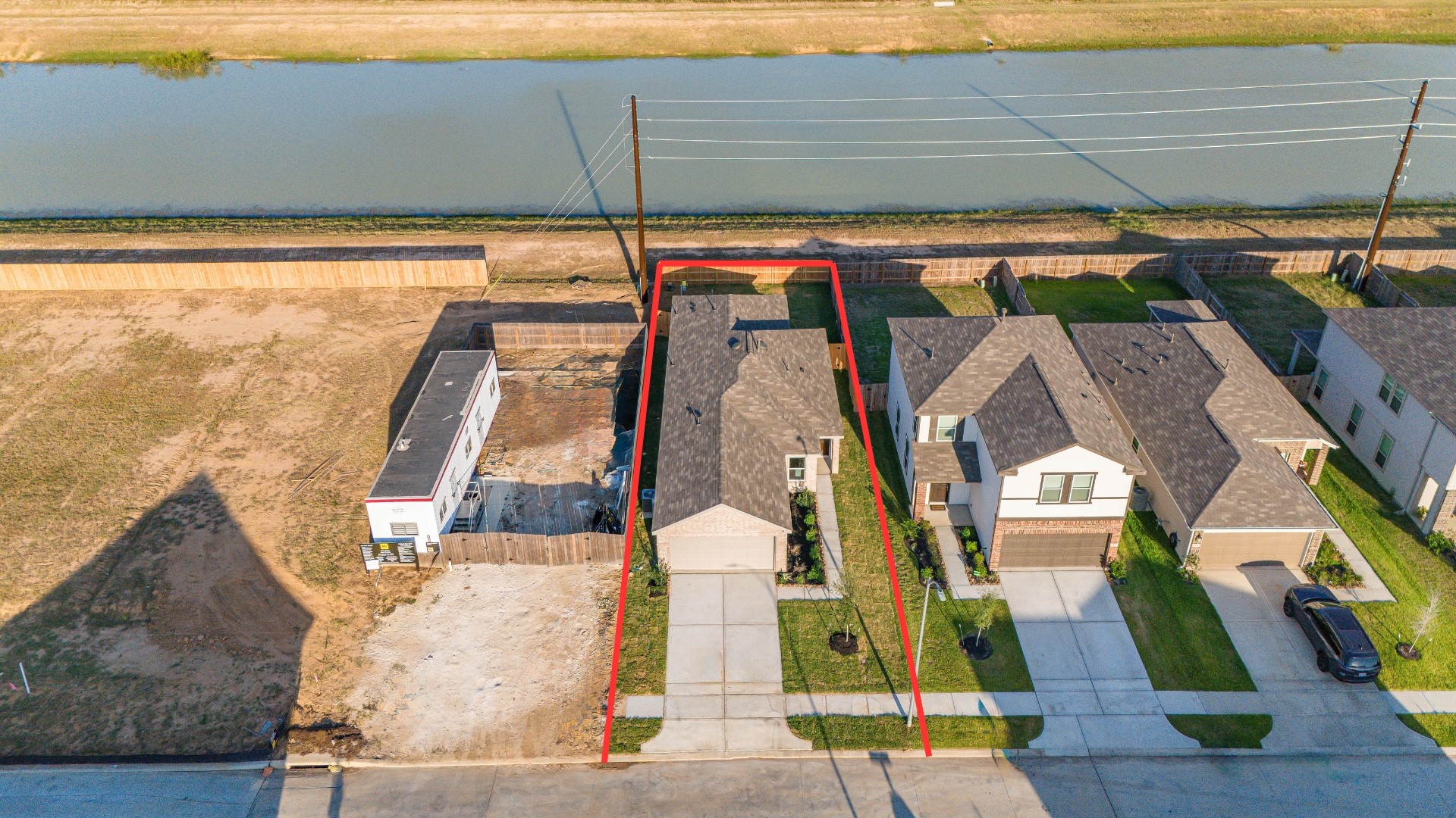 19902 Thurlow Lane Property Photo 2