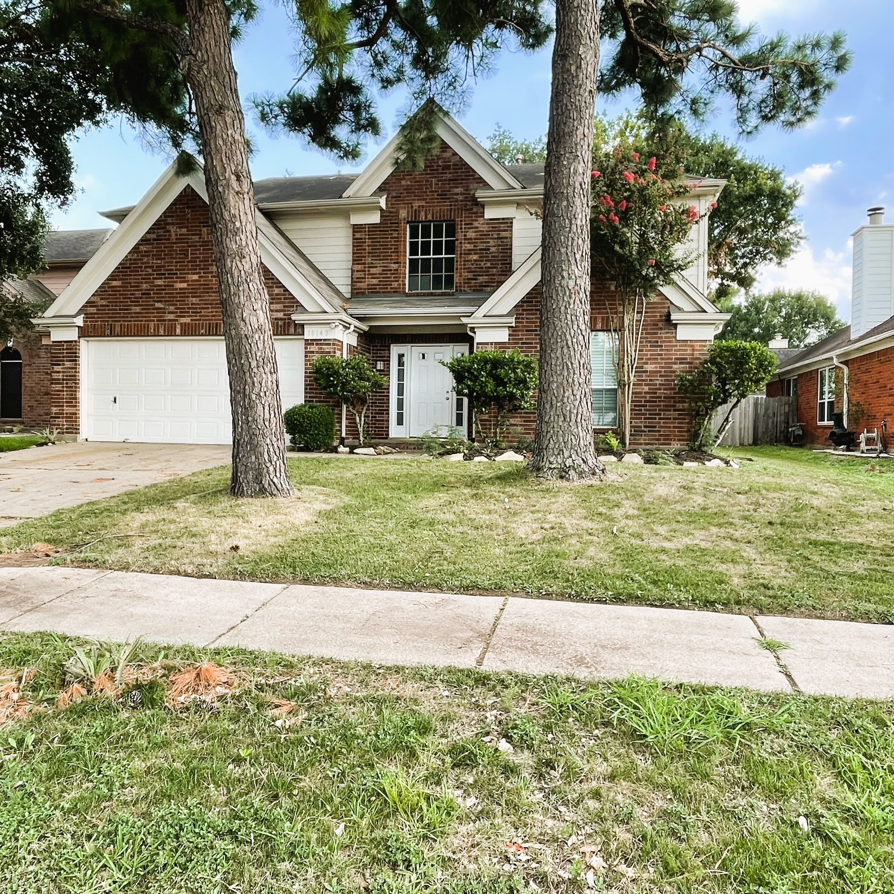 18143 Holly Forest Drive Property Photo 2
