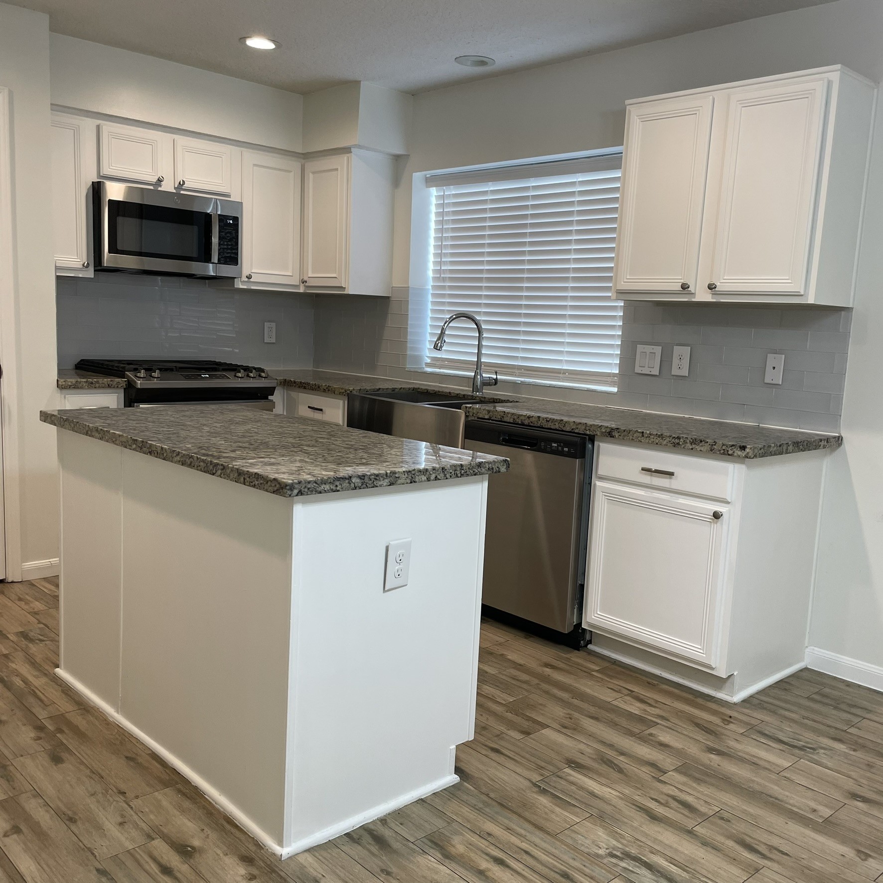 18143 Holly Forest Drive Property Photo 13