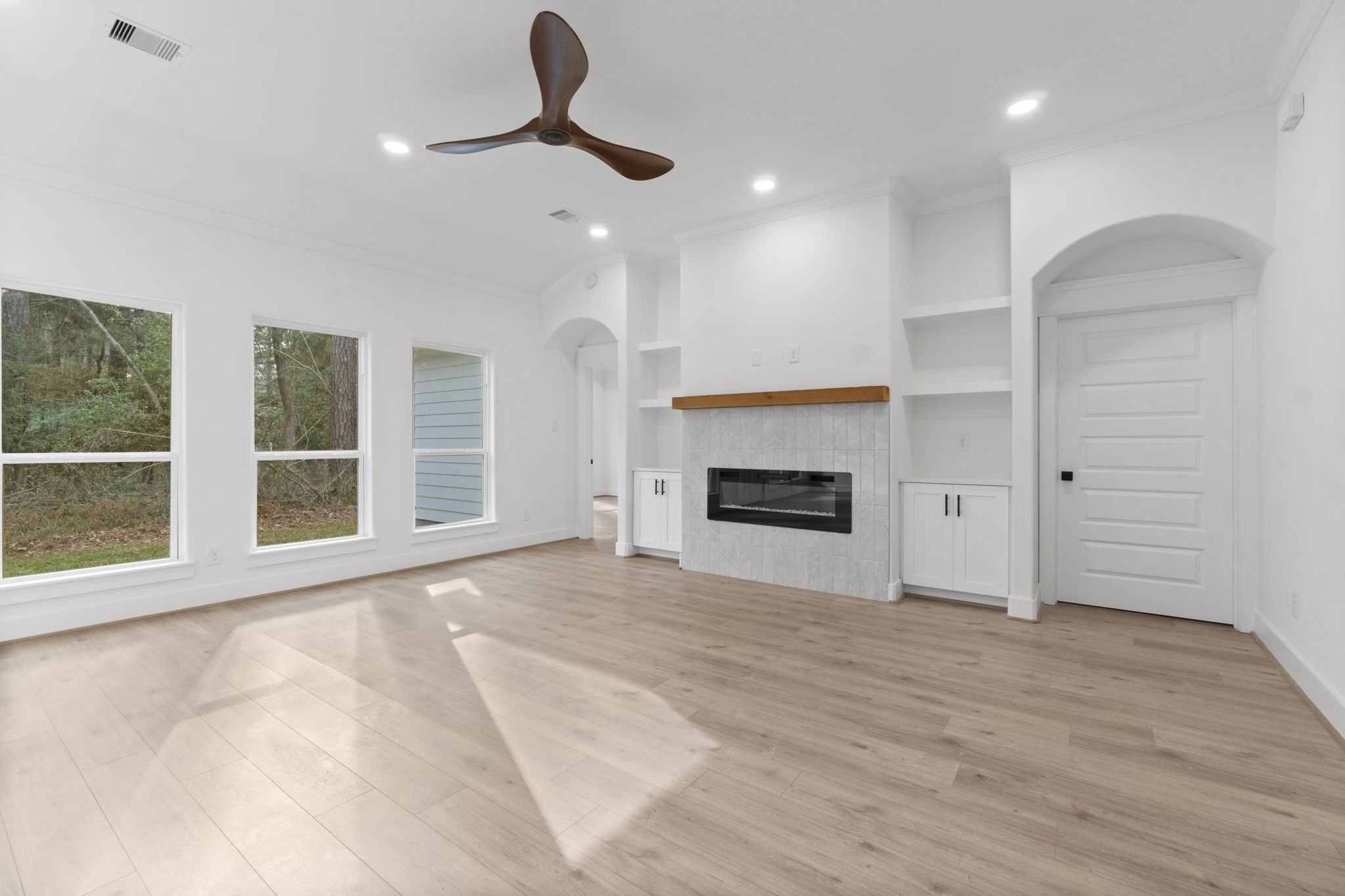 241 Clear Springs Property Photo 16