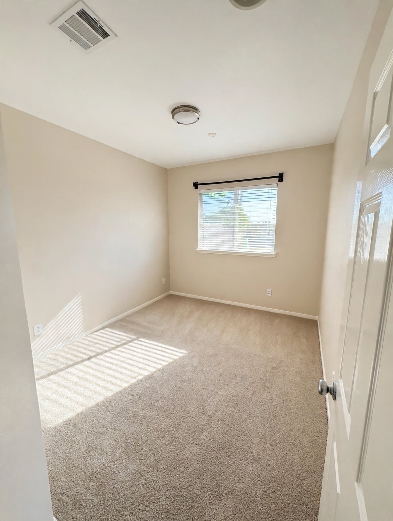303 Lake Line Drive Property Photo 11