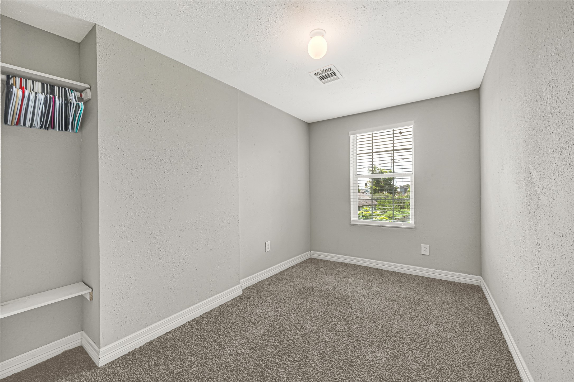 306 E 38th Street Property Photo 22