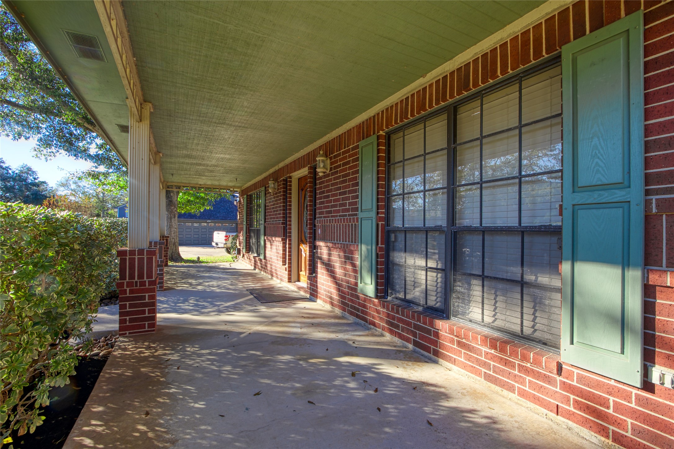 9 N Cay Court Property Photo 2