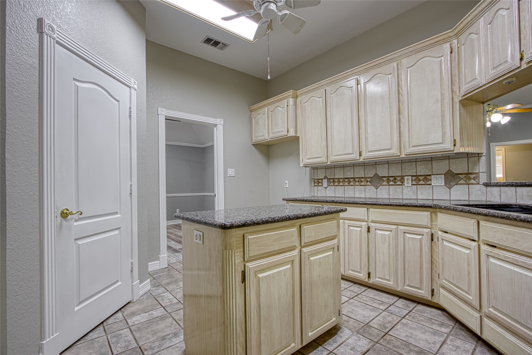 9 N Cay Court Property Photo 12