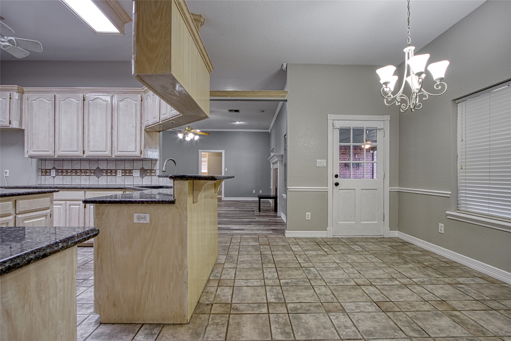 9 N Cay Court Property Photo 13