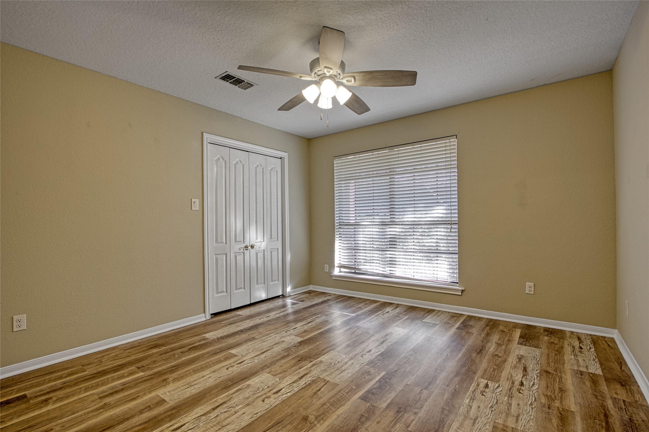9 N Cay Court Property Photo 16