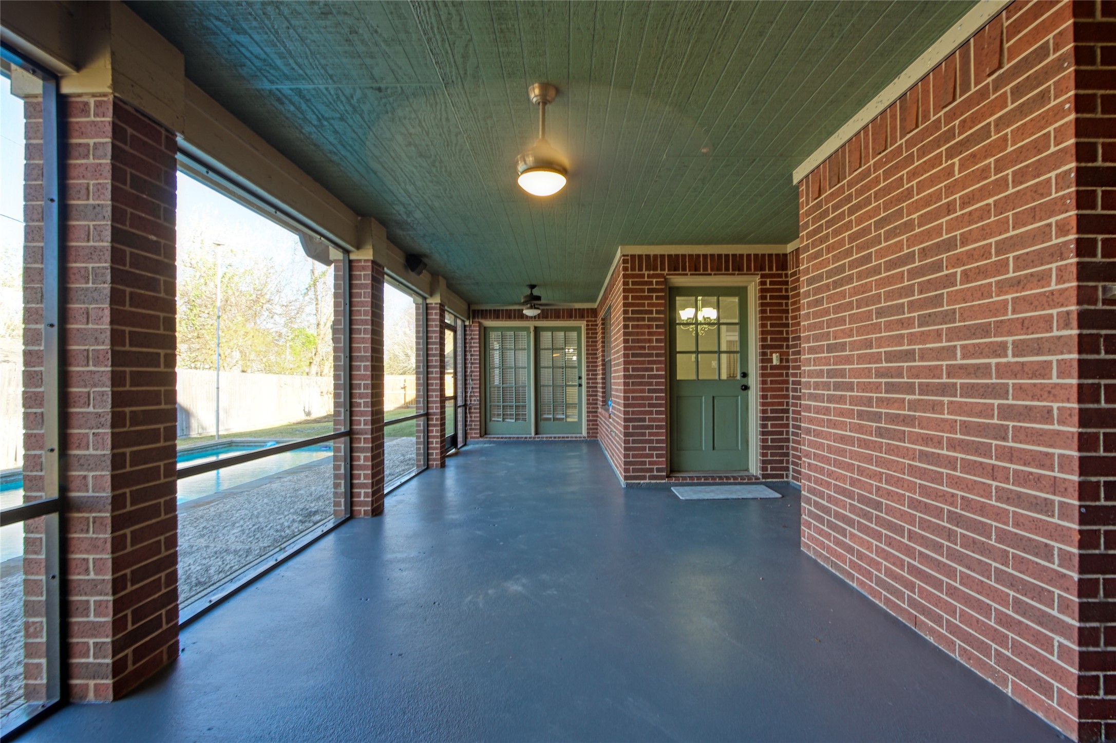 9 N Cay Court Property Photo 24