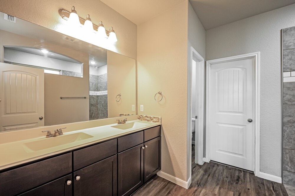 15815 Spruce River Court Property Photo 16