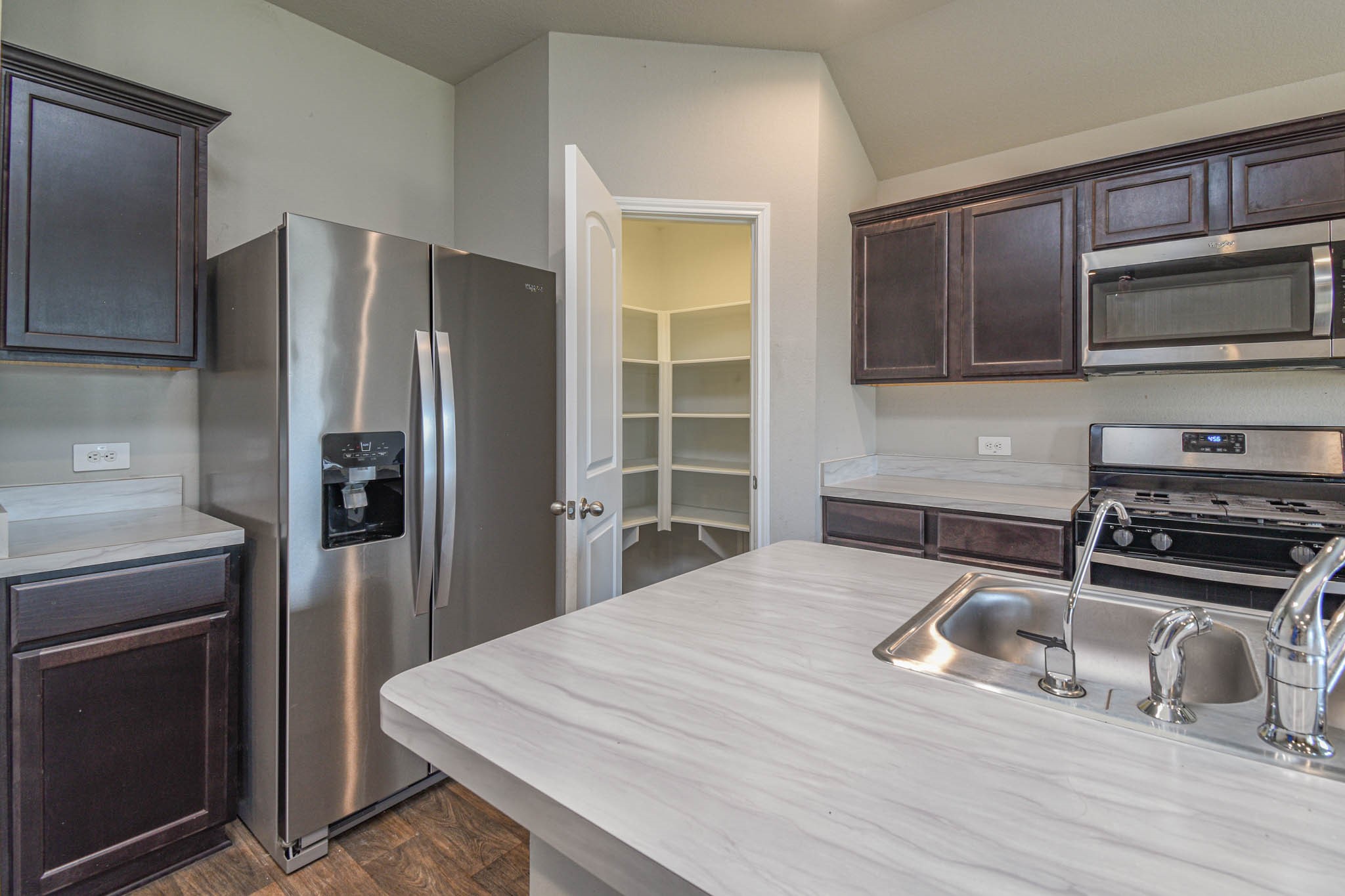 21540 Rustic Elm Drive Property Photo 4