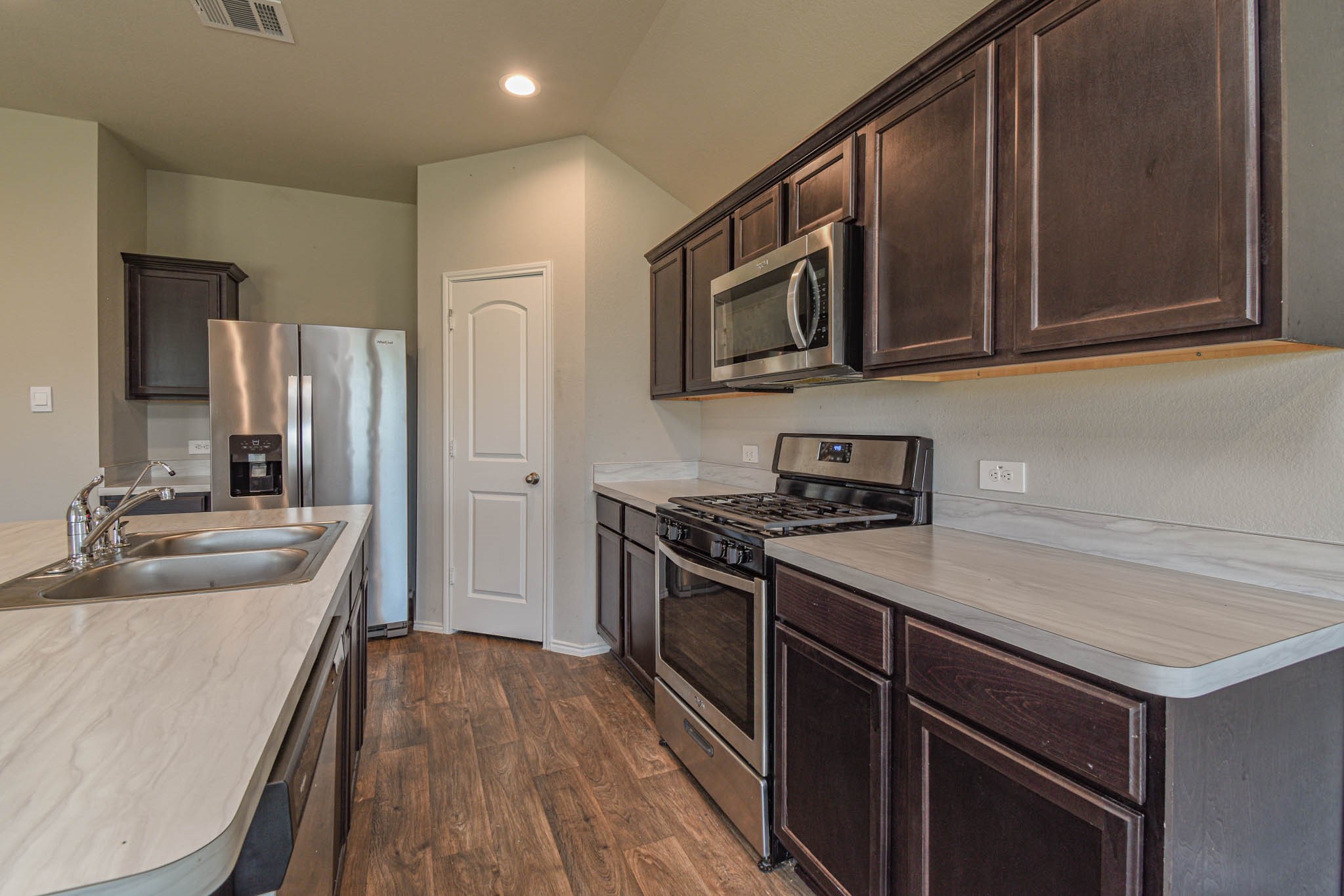 21540 Rustic Elm Drive Property Photo 12