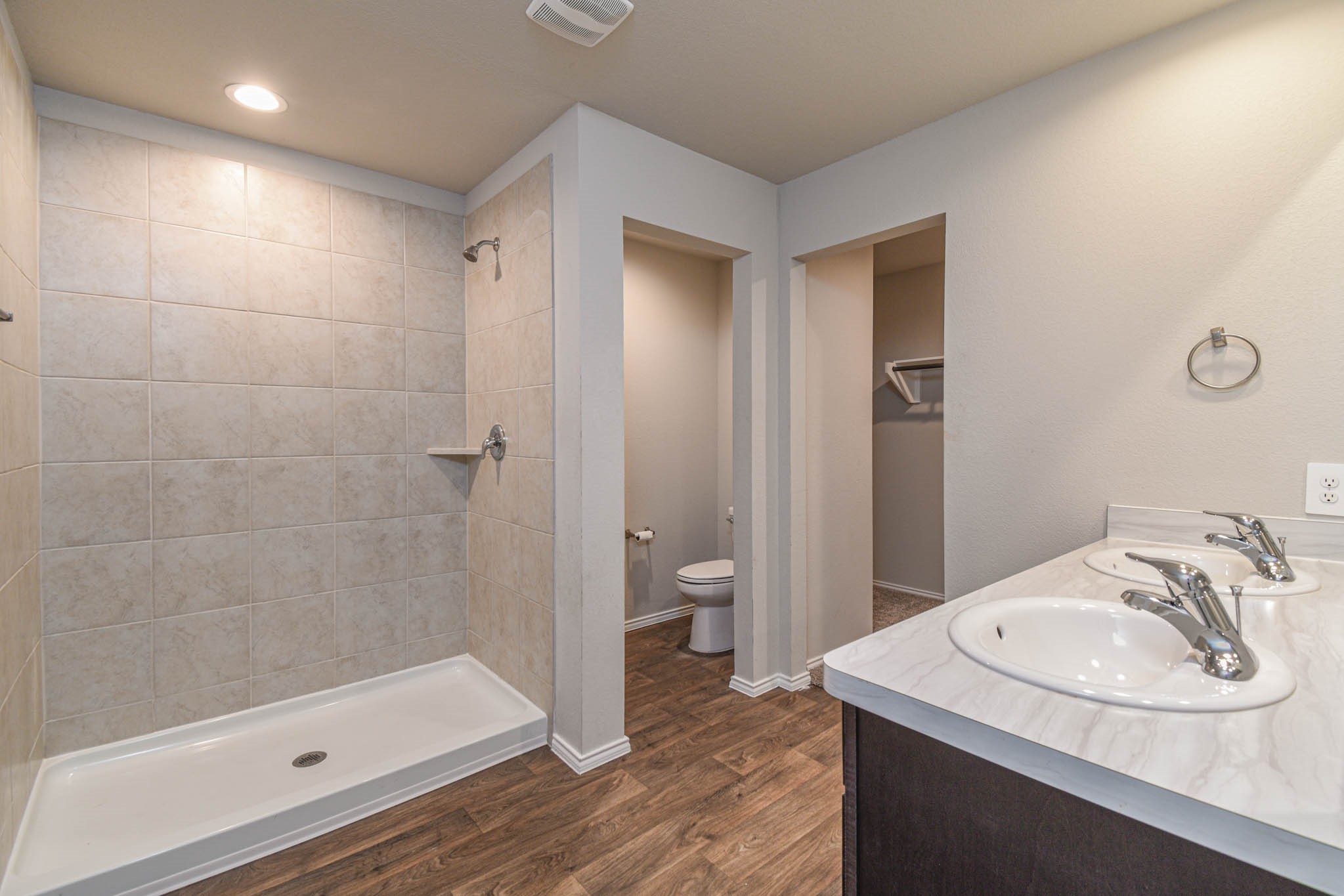 21540 Rustic Elm Drive Property Photo 14