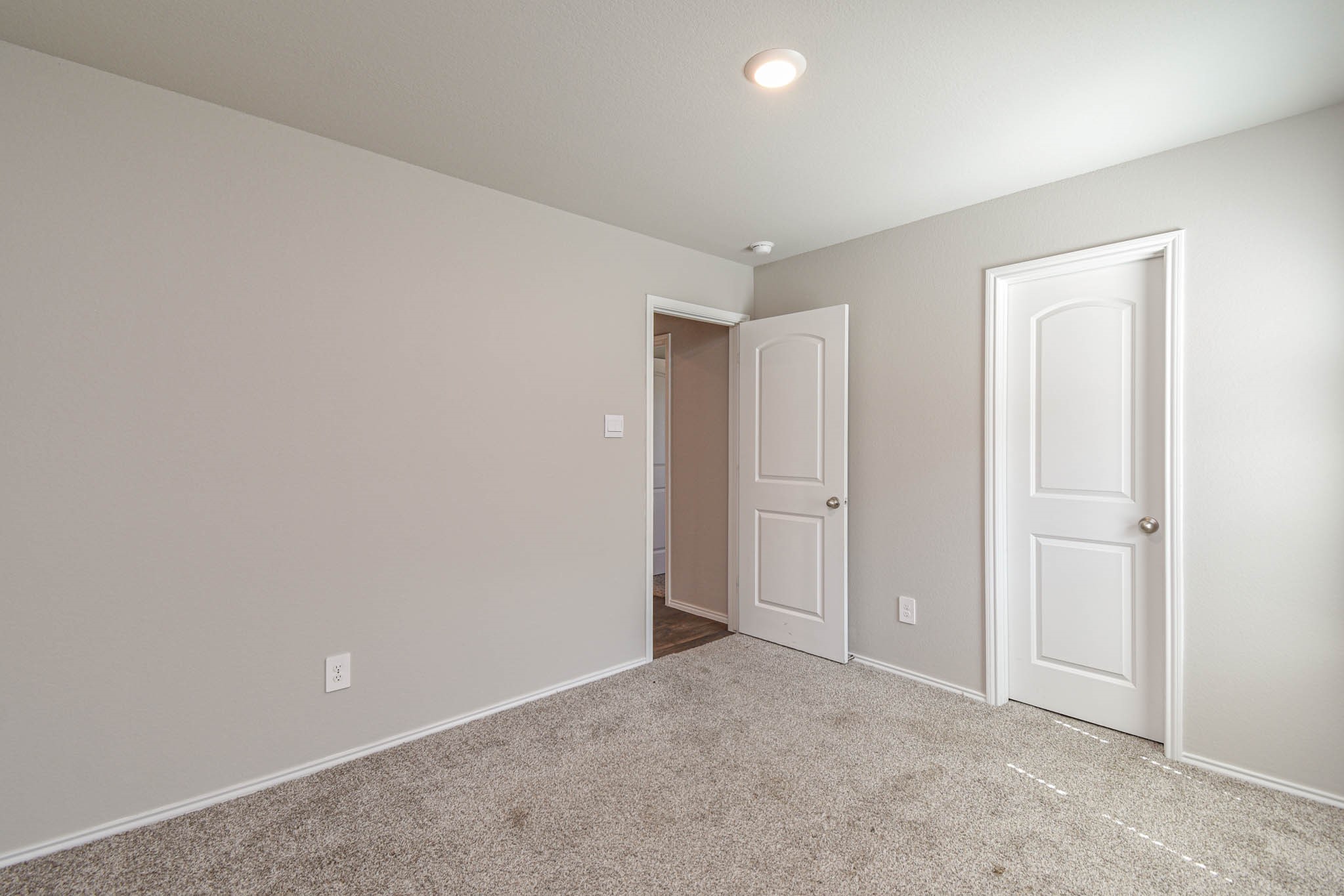 21540 Rustic Elm Drive Property Photo 17