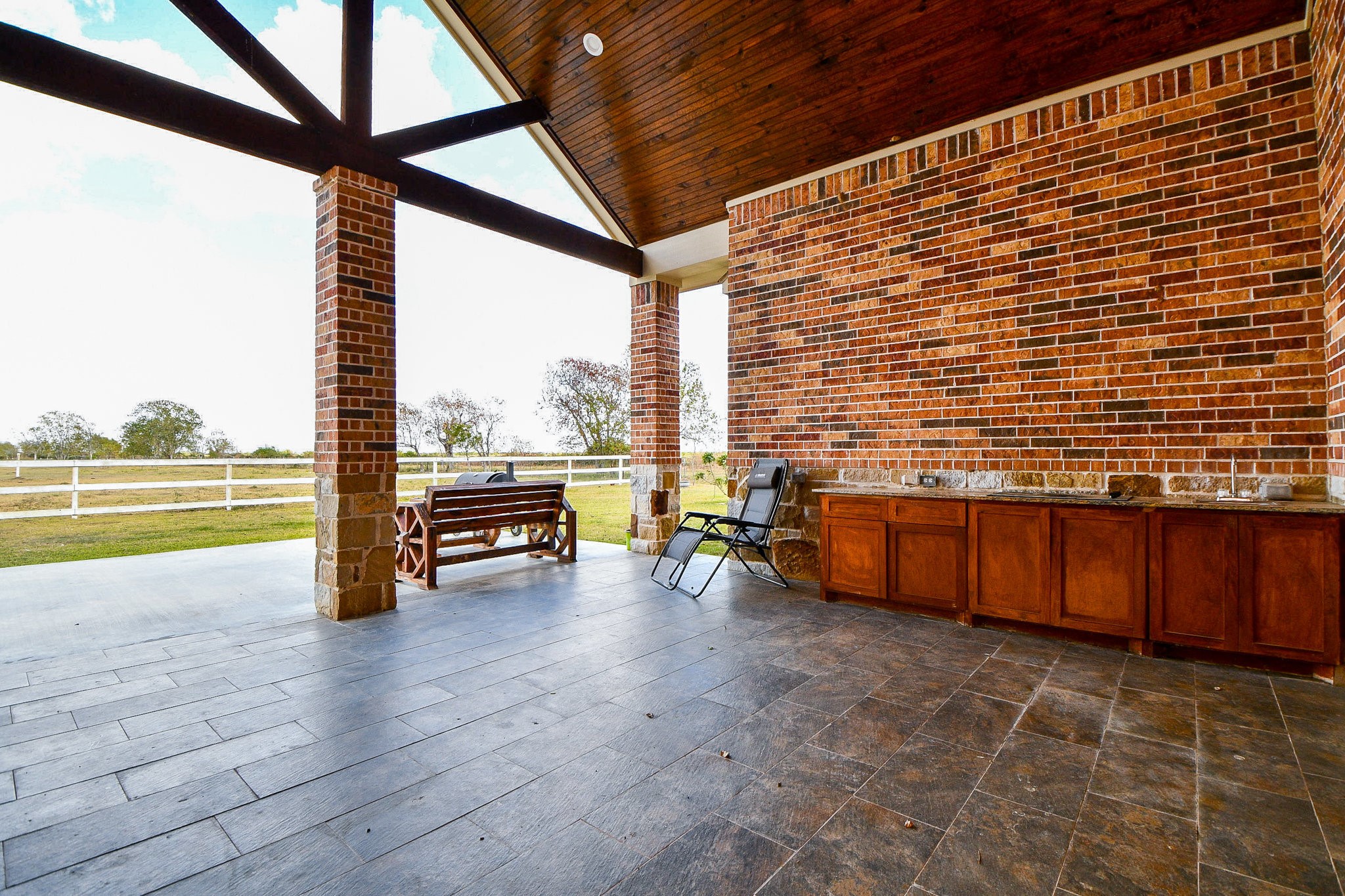 1093 Sunderman Road Property Photo 11