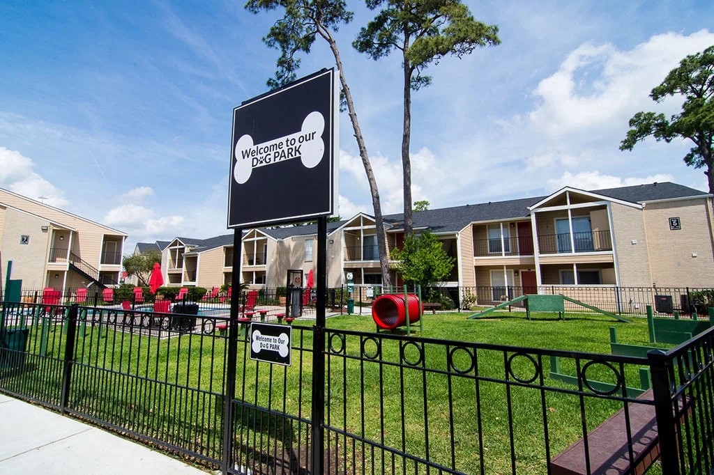 424 S Bender Avenue 815 Property Photo 6