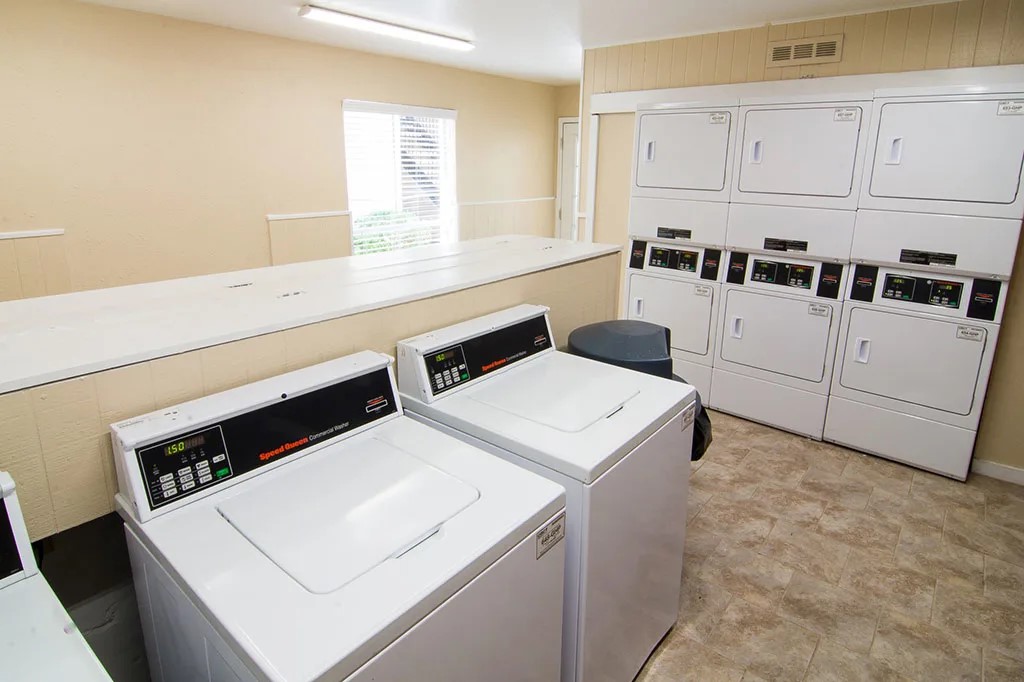 424 S Bender Avenue 815 Property Photo 10