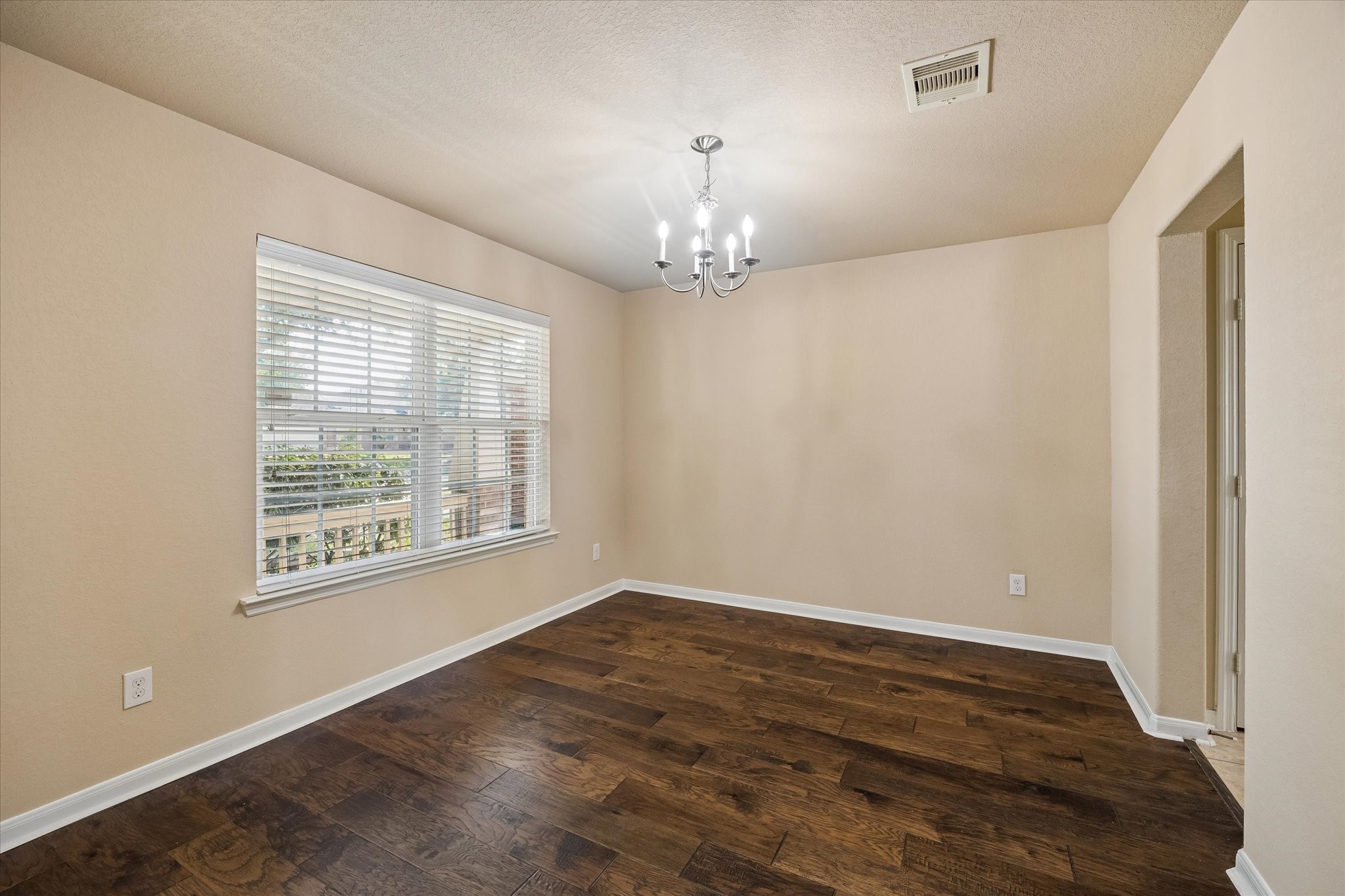 11927 Golden Lodge Lane Property Photo 2