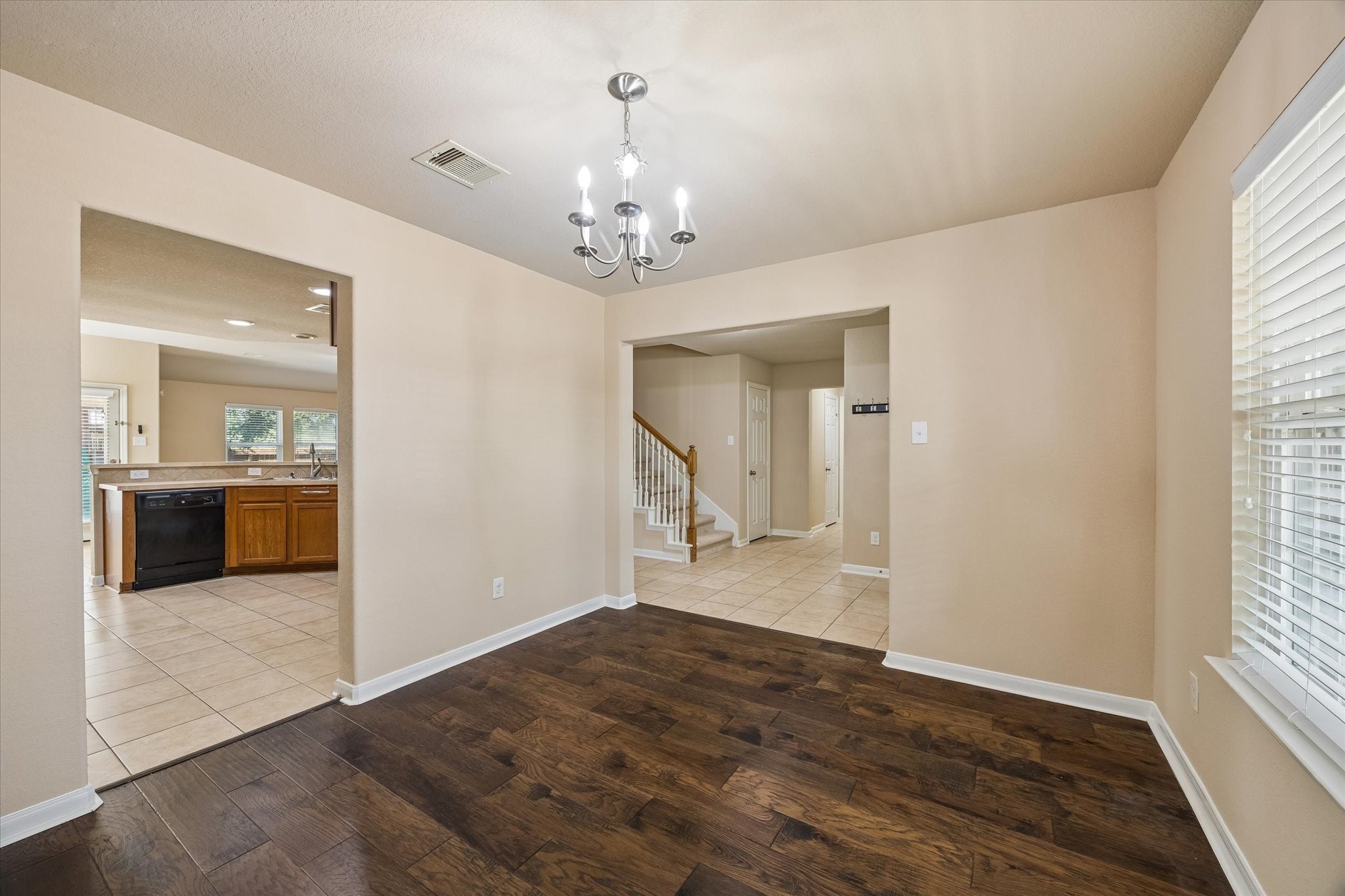 11927 Golden Lodge Lane Property Photo 3