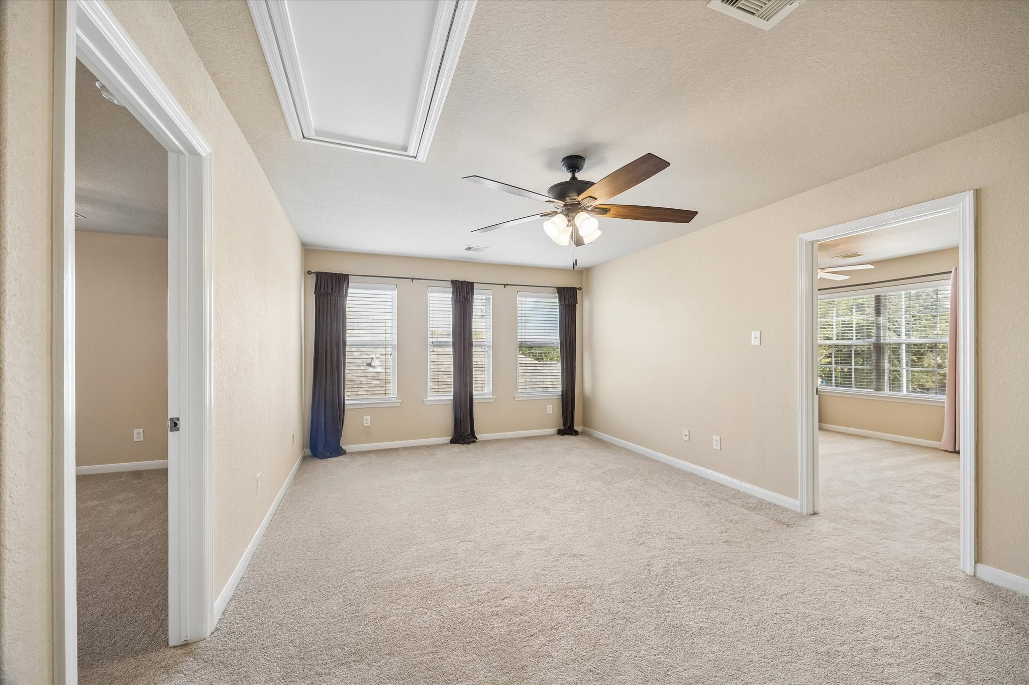 11927 Golden Lodge Lane Property Photo 14